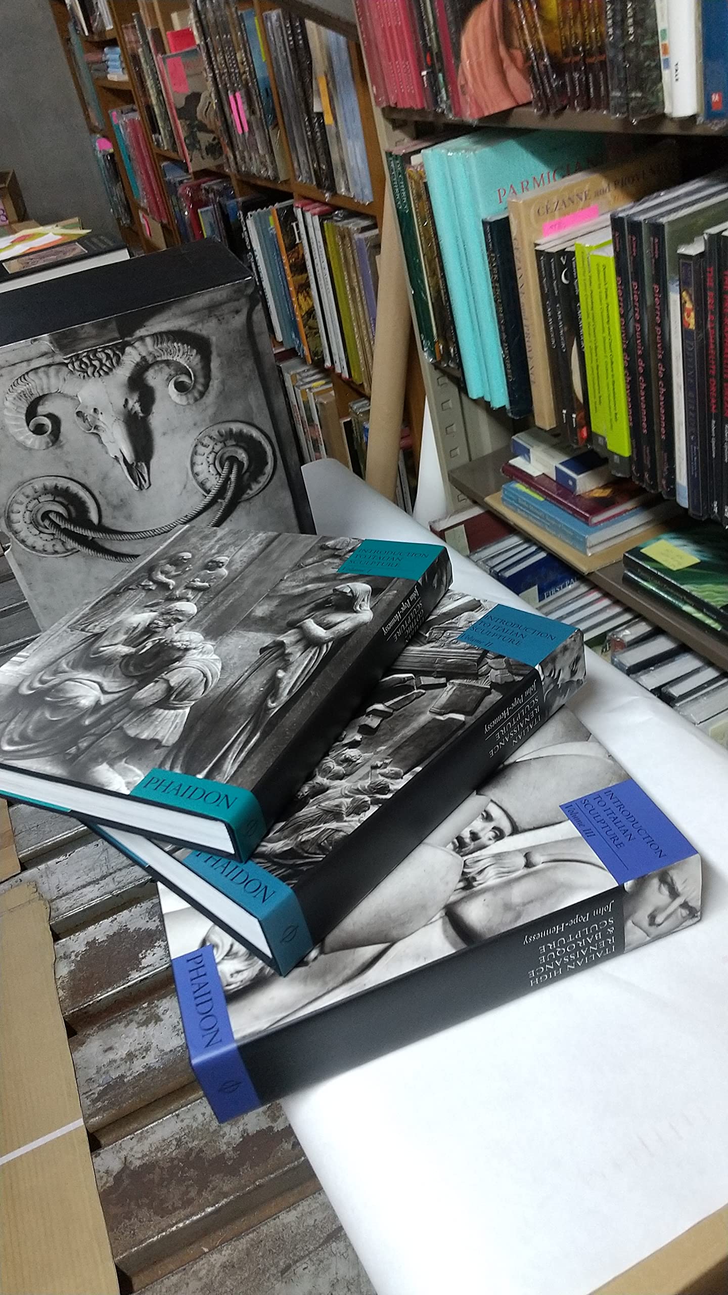 Introduction to Italian Sculpture Boxset,Used