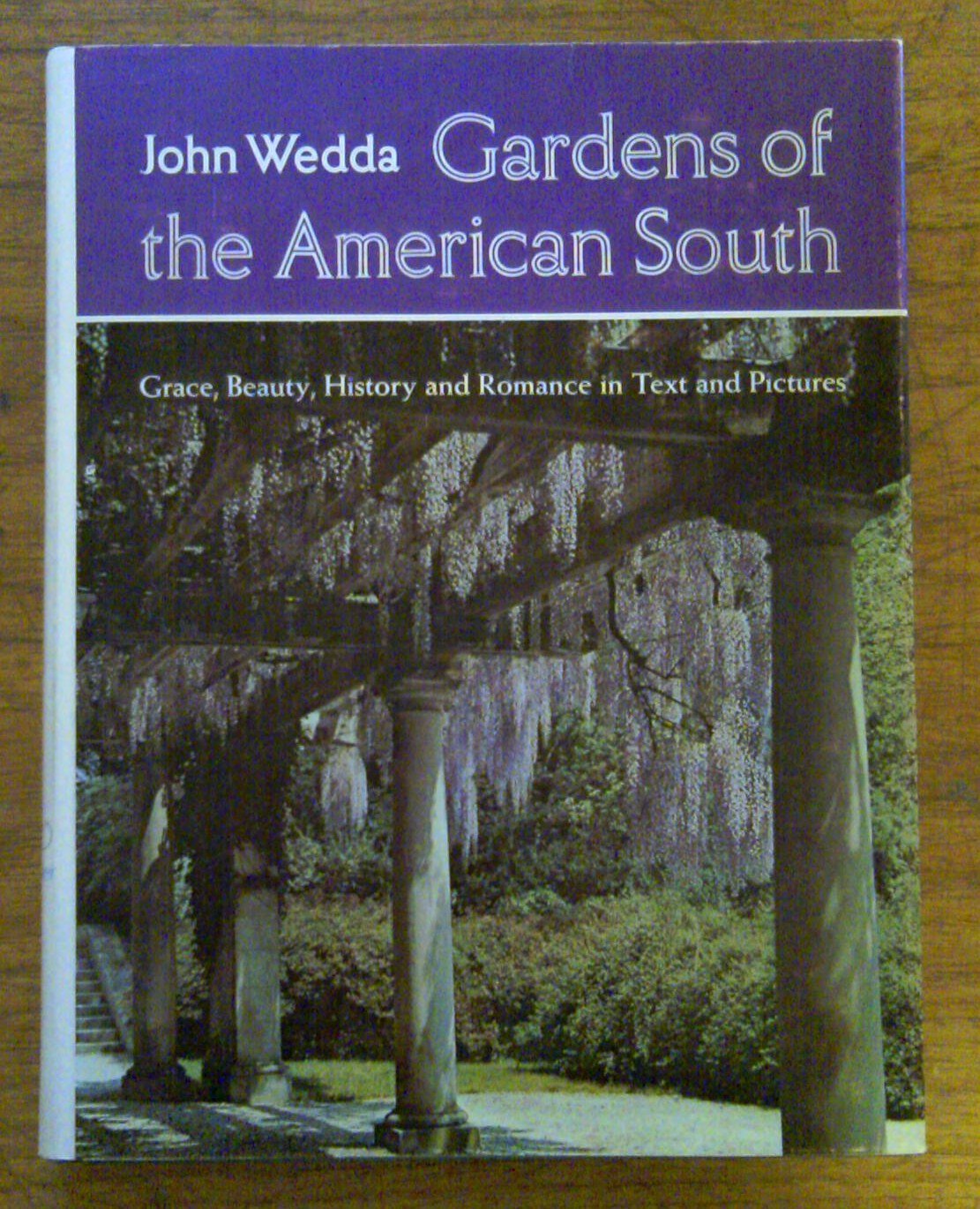 Gardens of the American South (A Media general publication),Used