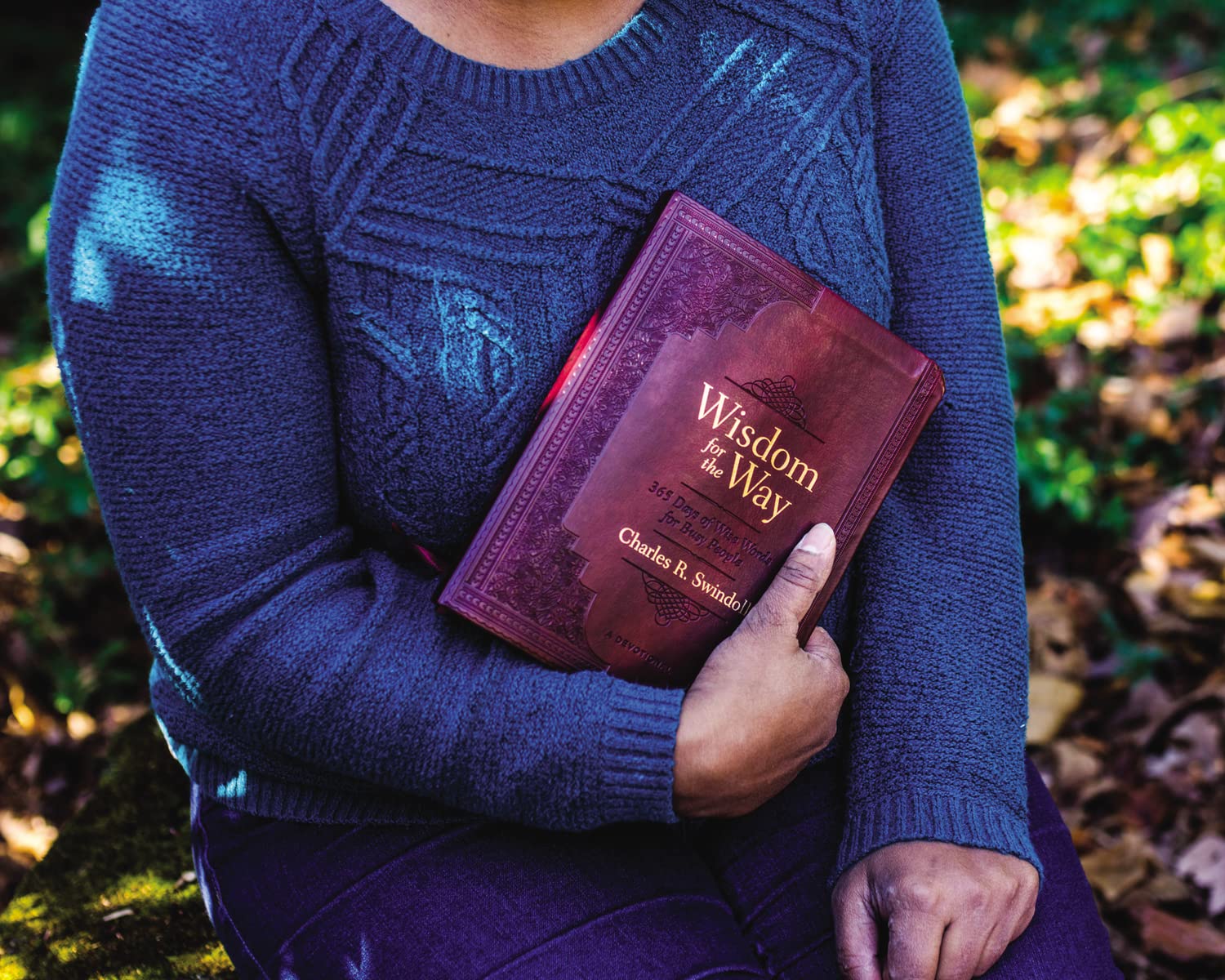 Wisdom for the Way, Large Text Leathersoft: 365 Days of Wise Words for Busy People (A 365Day Devotional),Used