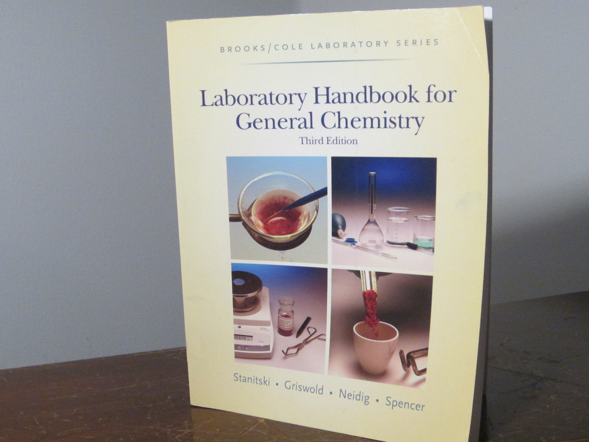 Laboratory Handbook for General Chemistry (Brooks / Cole Laboratory Series),New