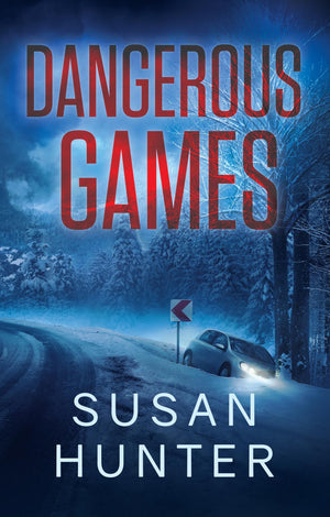 Dangerous Games (Leah Nash Mysteries, 11),New