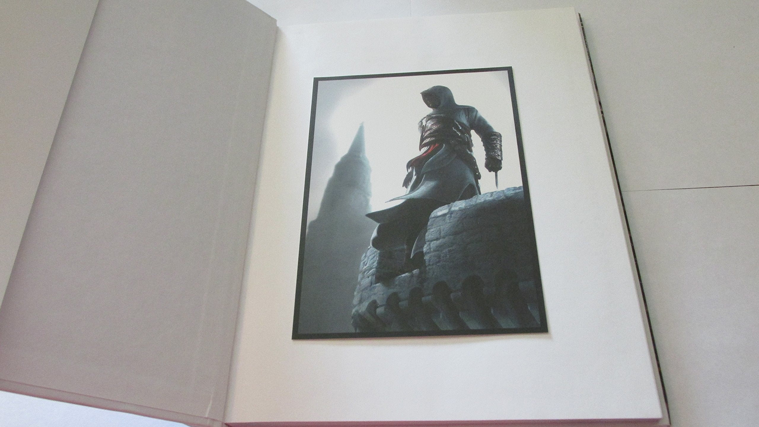 Assassin's Creed Limited Edition Art Book,Used