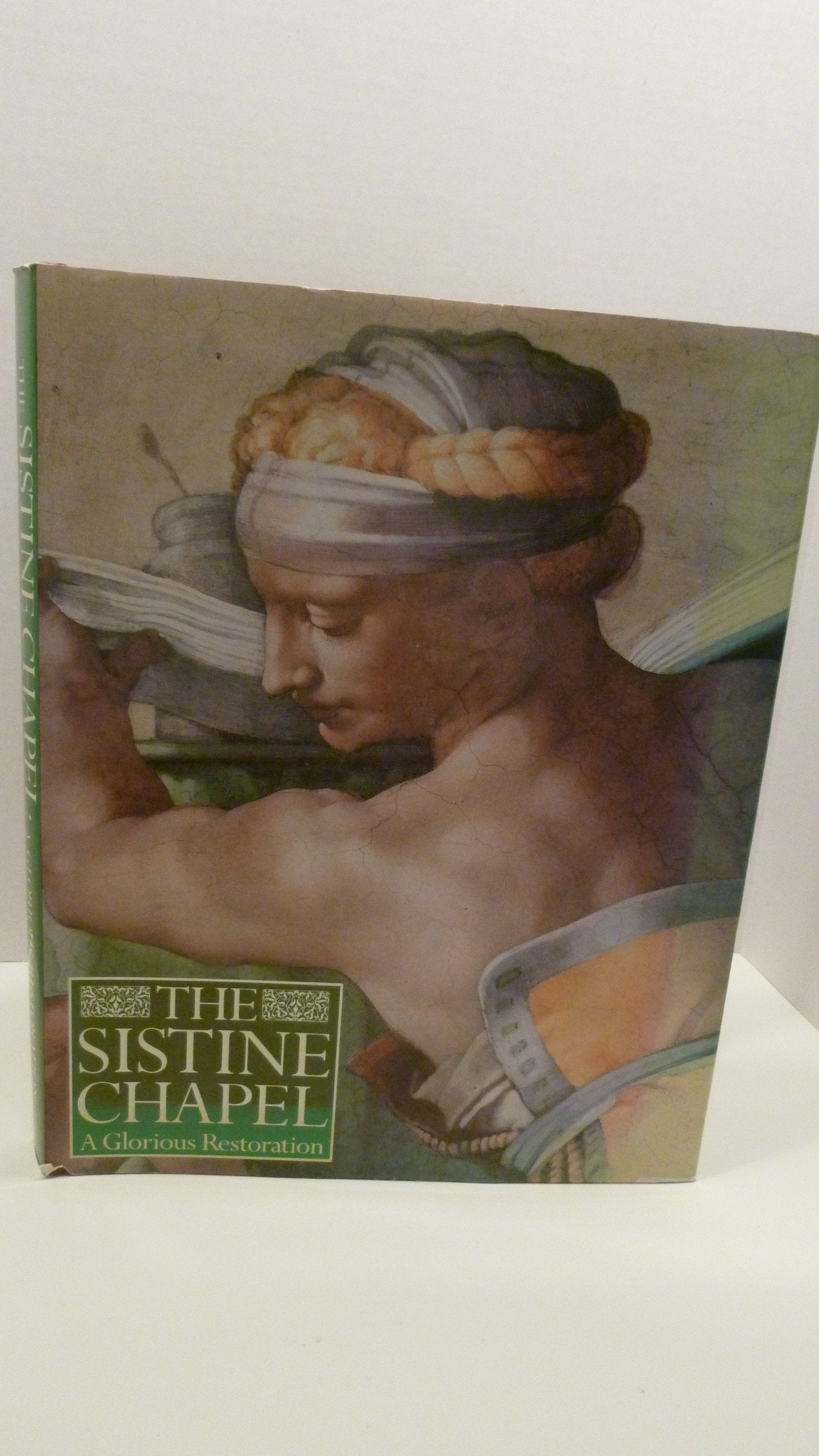 Sistine Chapel: A Glorious Restoration,New