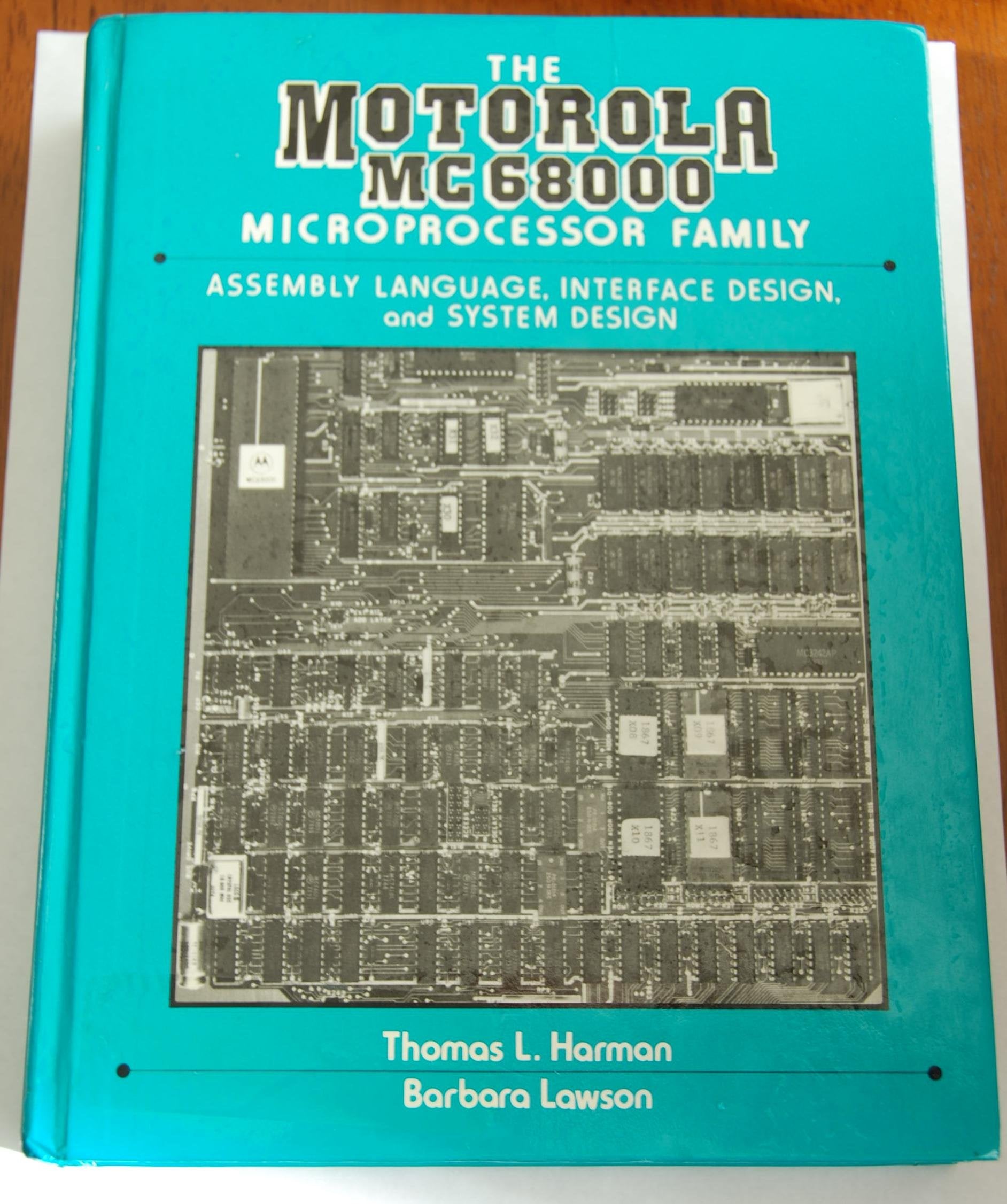 The Motorola Mc68000 Microprocessor Family: Assembly Language, Interface Design, And System Design-new