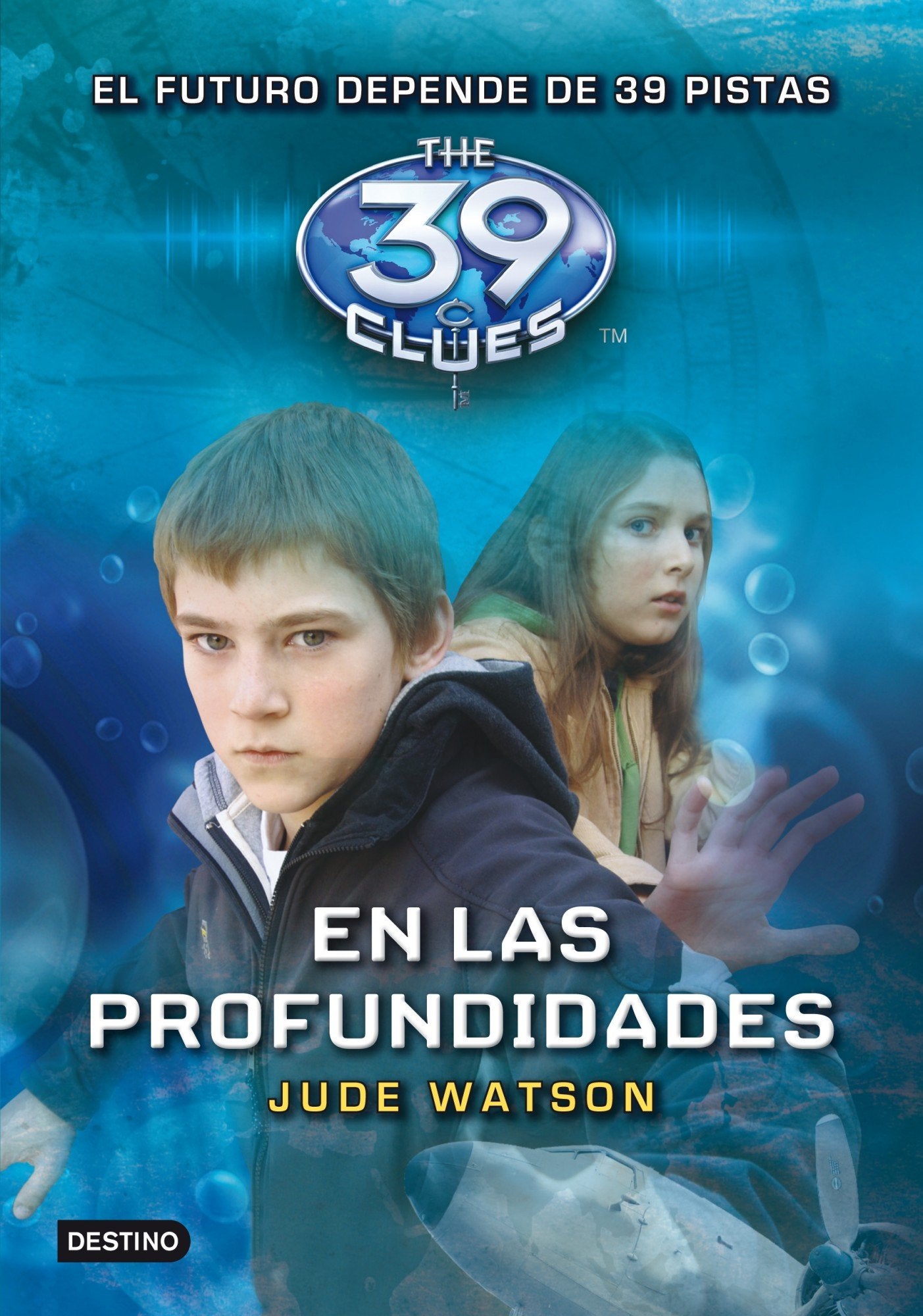 En Las Profundiadades (The 39 Clues, Book 6) (Spanish Edition),Used