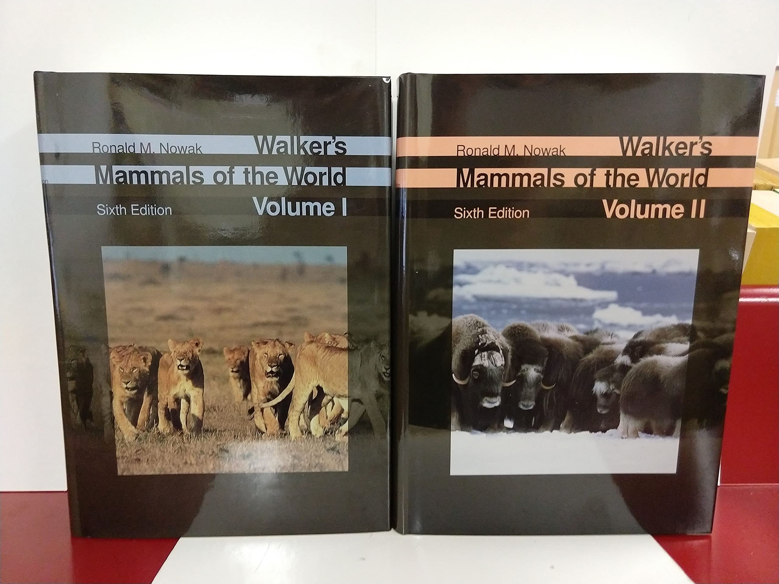 Walker's Mammals of the World (2Volume Set),Used