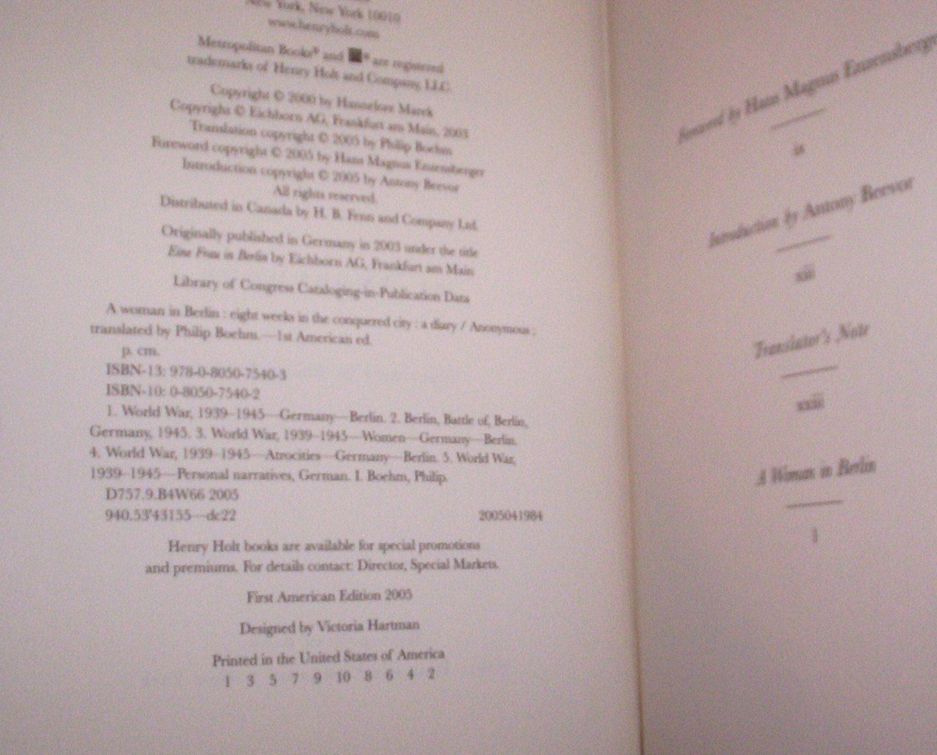 A Woman In Berlin: Eight Weeks In The Conquered Citya Diary