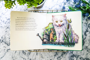The Classic Tale of Peter Rabbit Oversized Padded Board Book (The Revised Edition): Illustrated by acclaimed Artist (Oversized P,Used