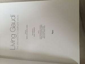 Living Gaudi: The Architect's Complete Vision,Used