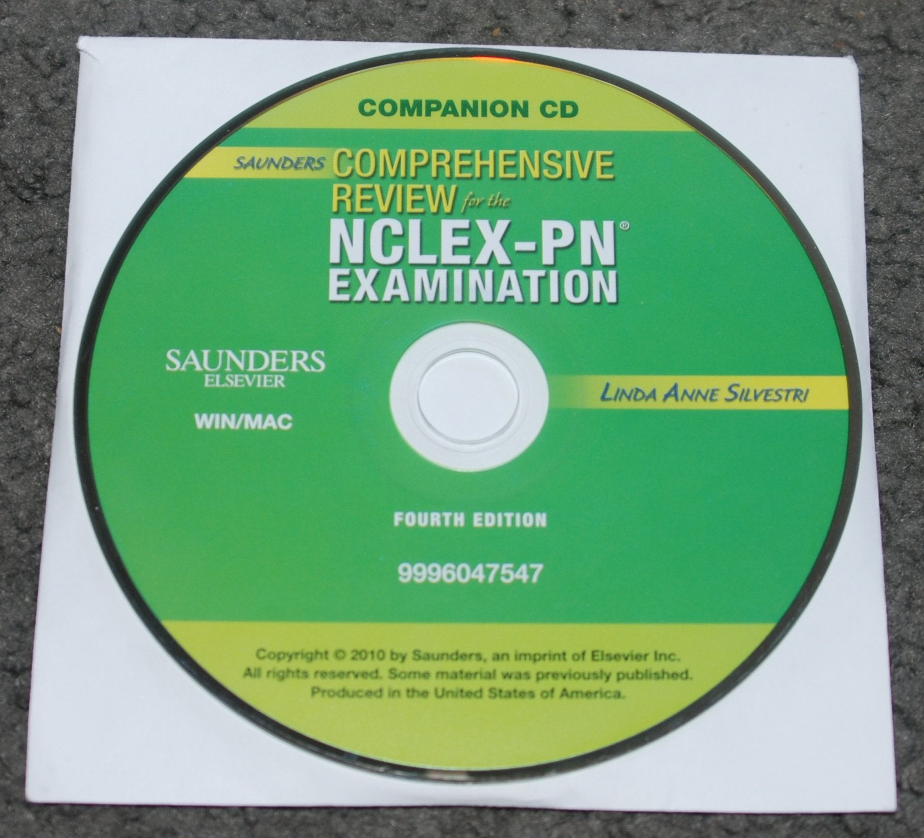 Saunders Comprehensive Review for the NCLEXPN Examination (Saunders Comprehensive Review for NclexPn),Used