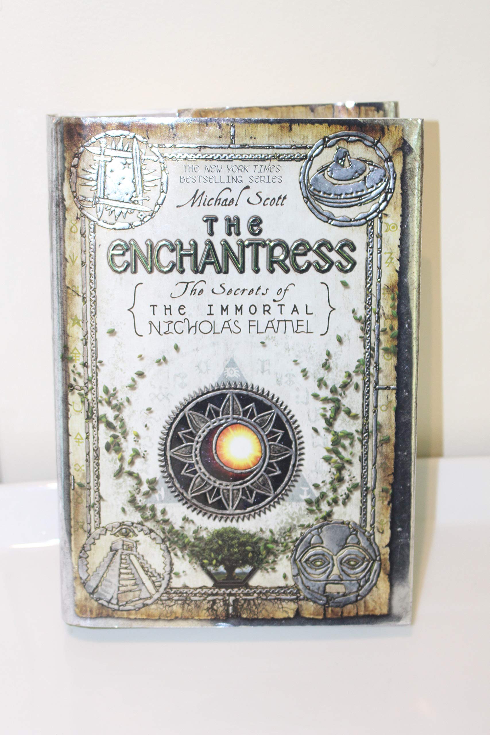 The Enchantress (The Secrets Of The Immortal Nicholas Flamel)