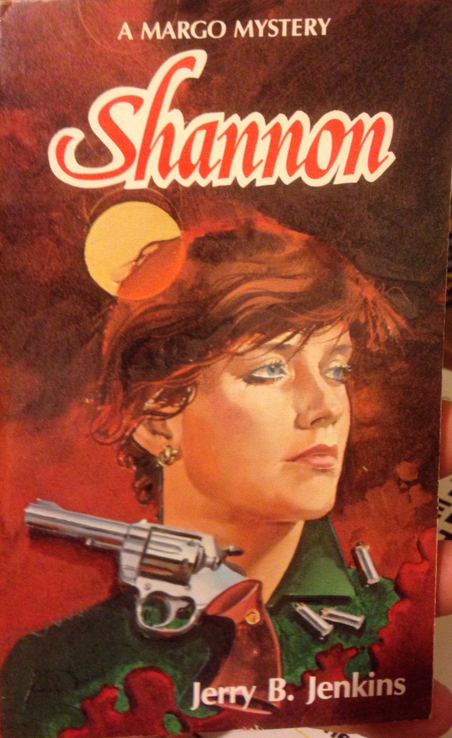 Shannon (The Margo Mysteries #7),Used
