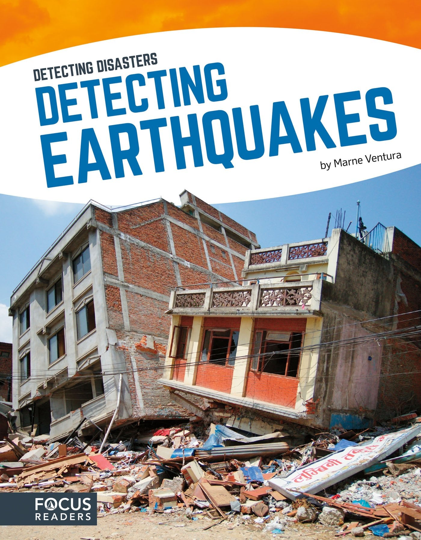 Detecting Earthquakes (Detecting Disasters) (Detecting Disasters (Hardcover)),Used