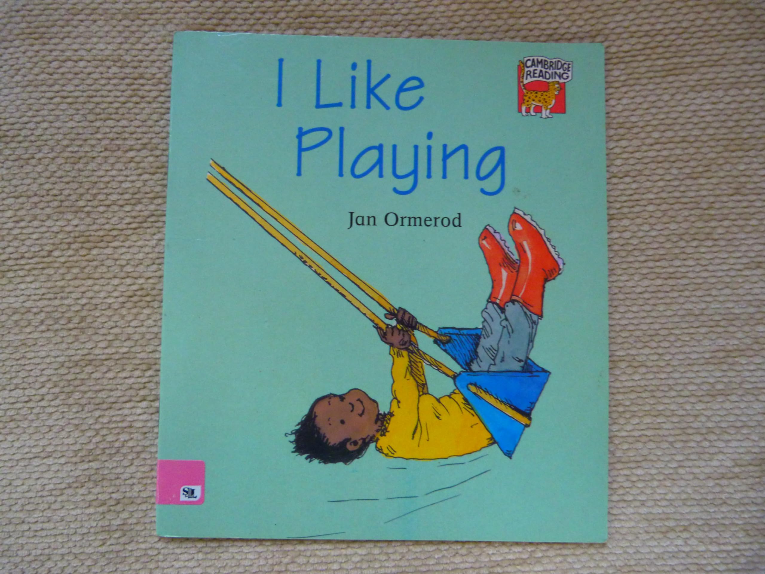 I Like Playing (Cambridge Reading),Used