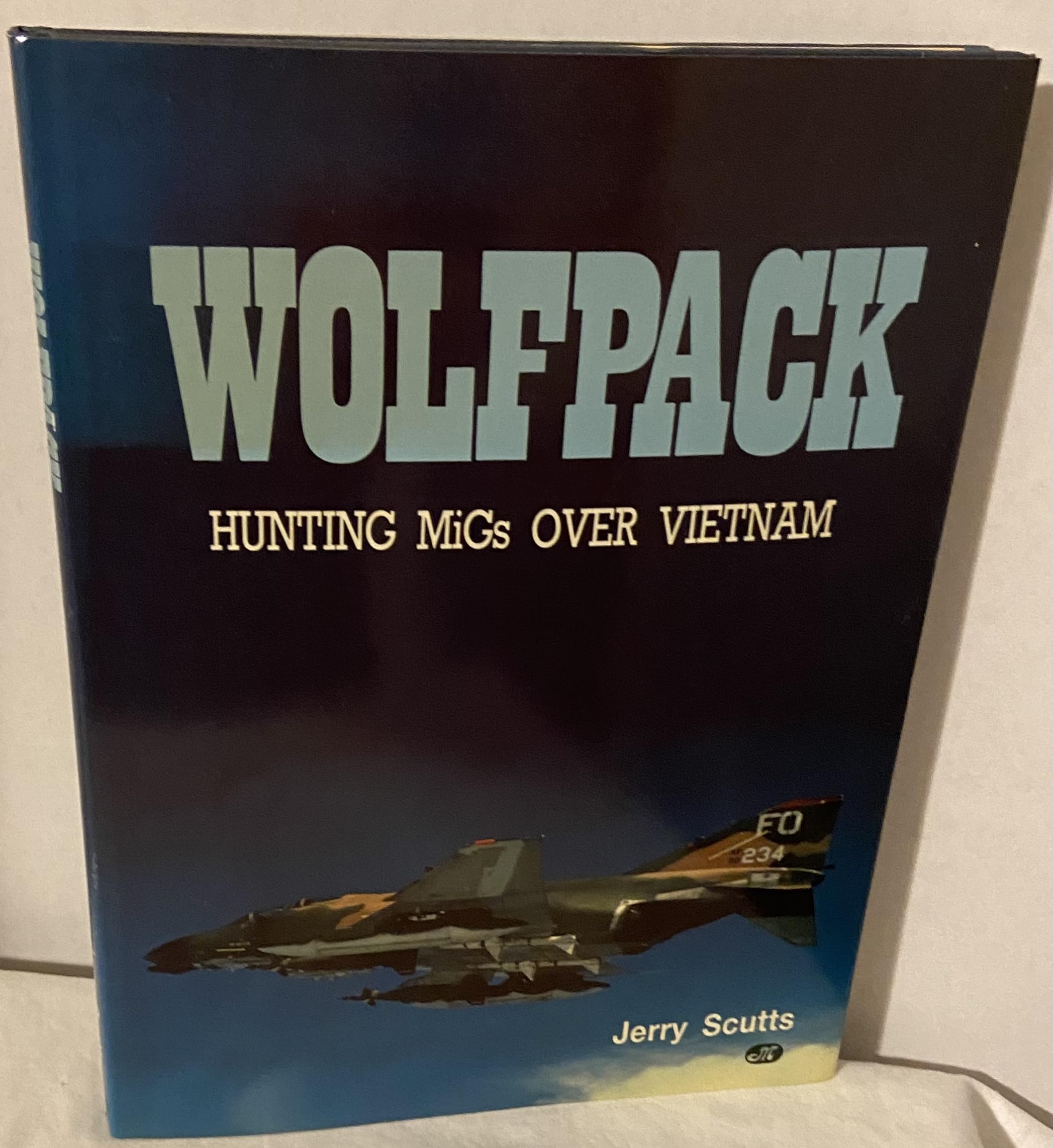 Wolfpack: Hunting Migs over Vietnam,New