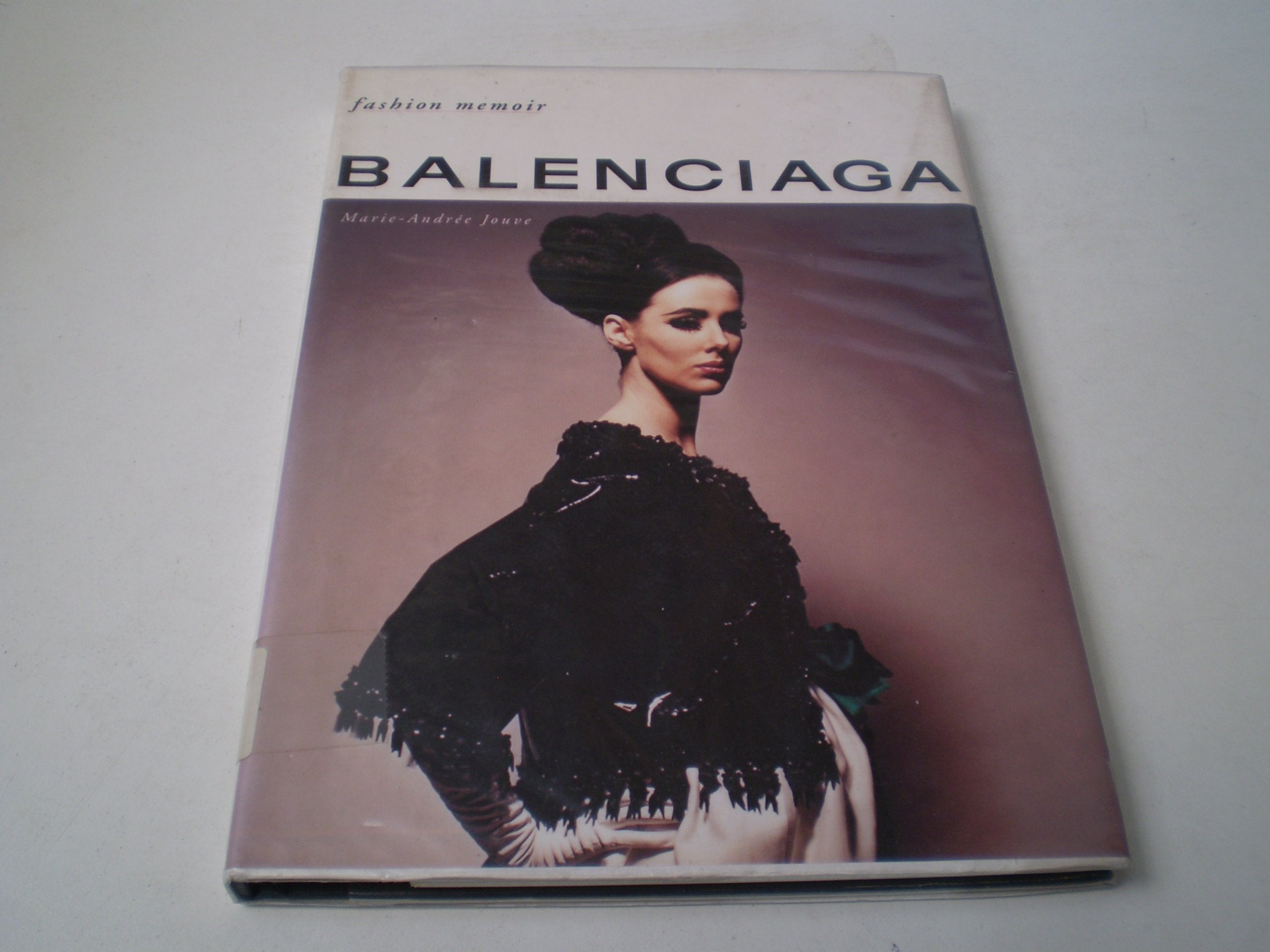 Balenciaga (Universe of Fashion),Used