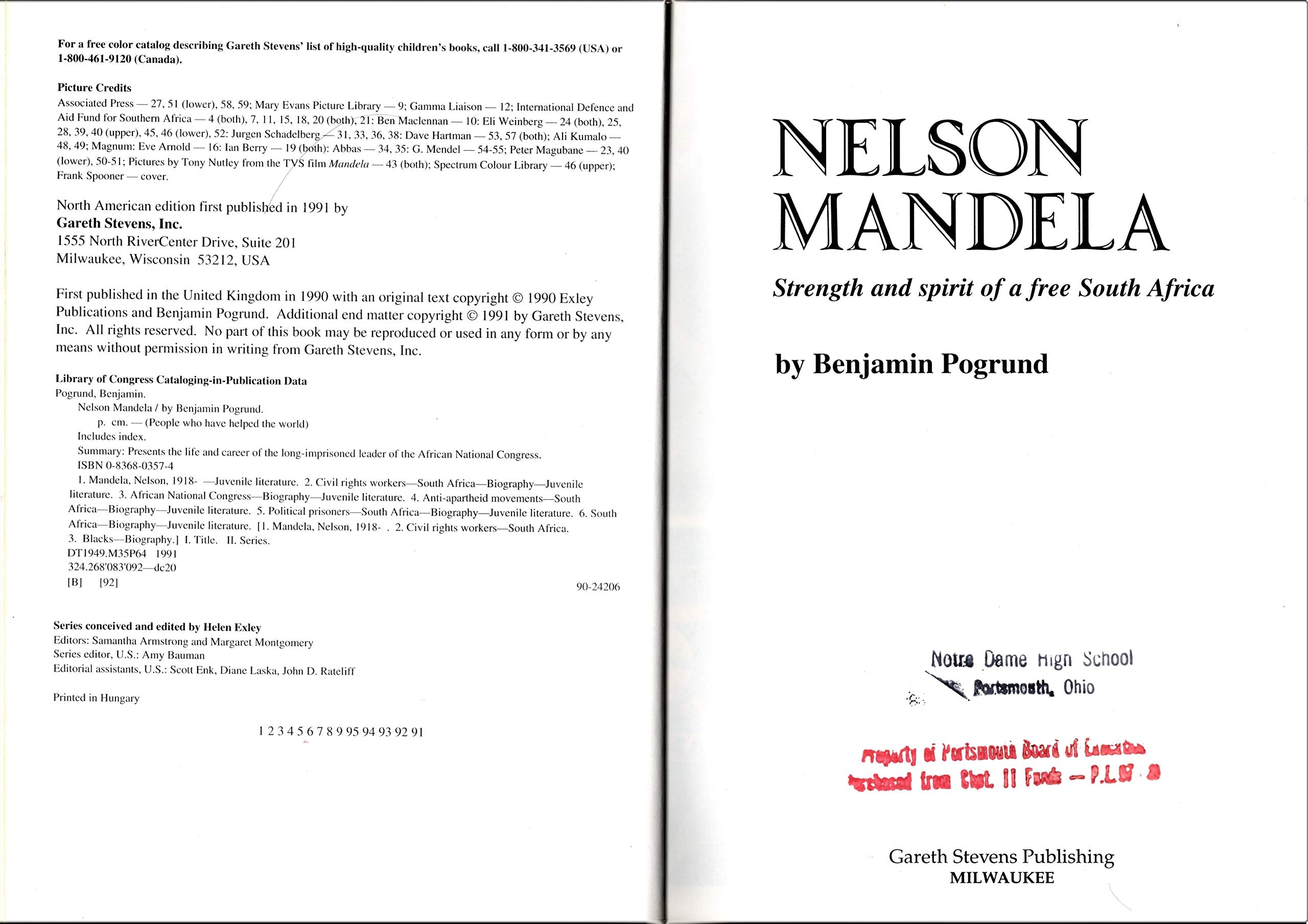 Nelson Mandela: Strength and Spirit of a Free South Africa (People Who Have Helped the World),Used