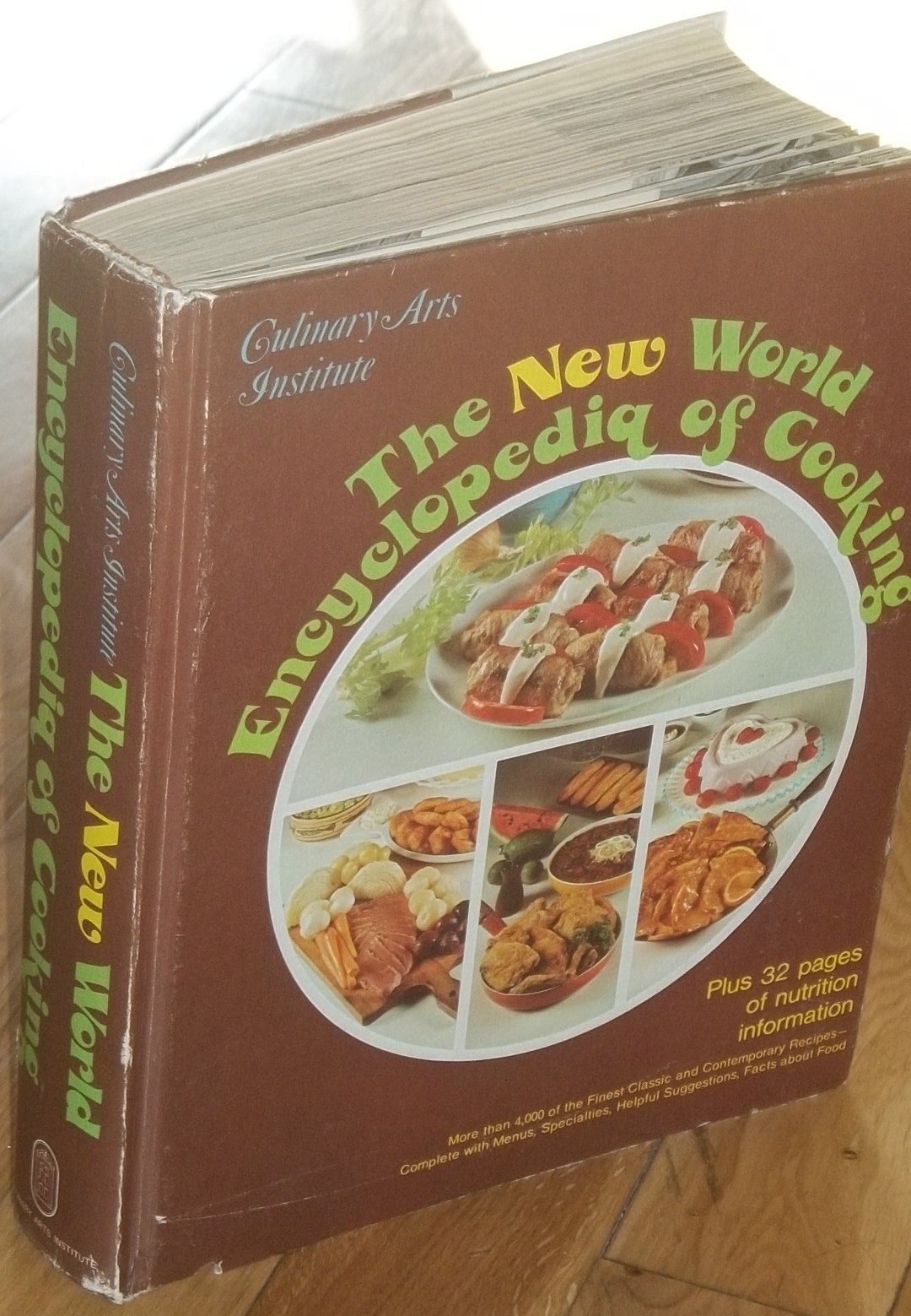 New World Encyclopedia Of Cooking,Used