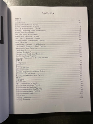Fretboard Logic Se: The Reasoning Behind The Guitar'S Unique Tuning Plus Chords Scales And Arpeggios Complete(2 Volumes)