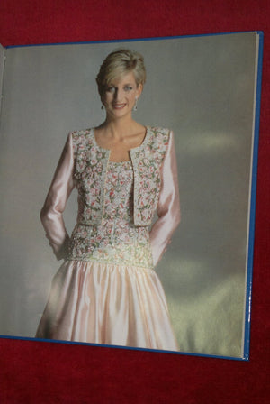 Diana, Queen of Style,Used