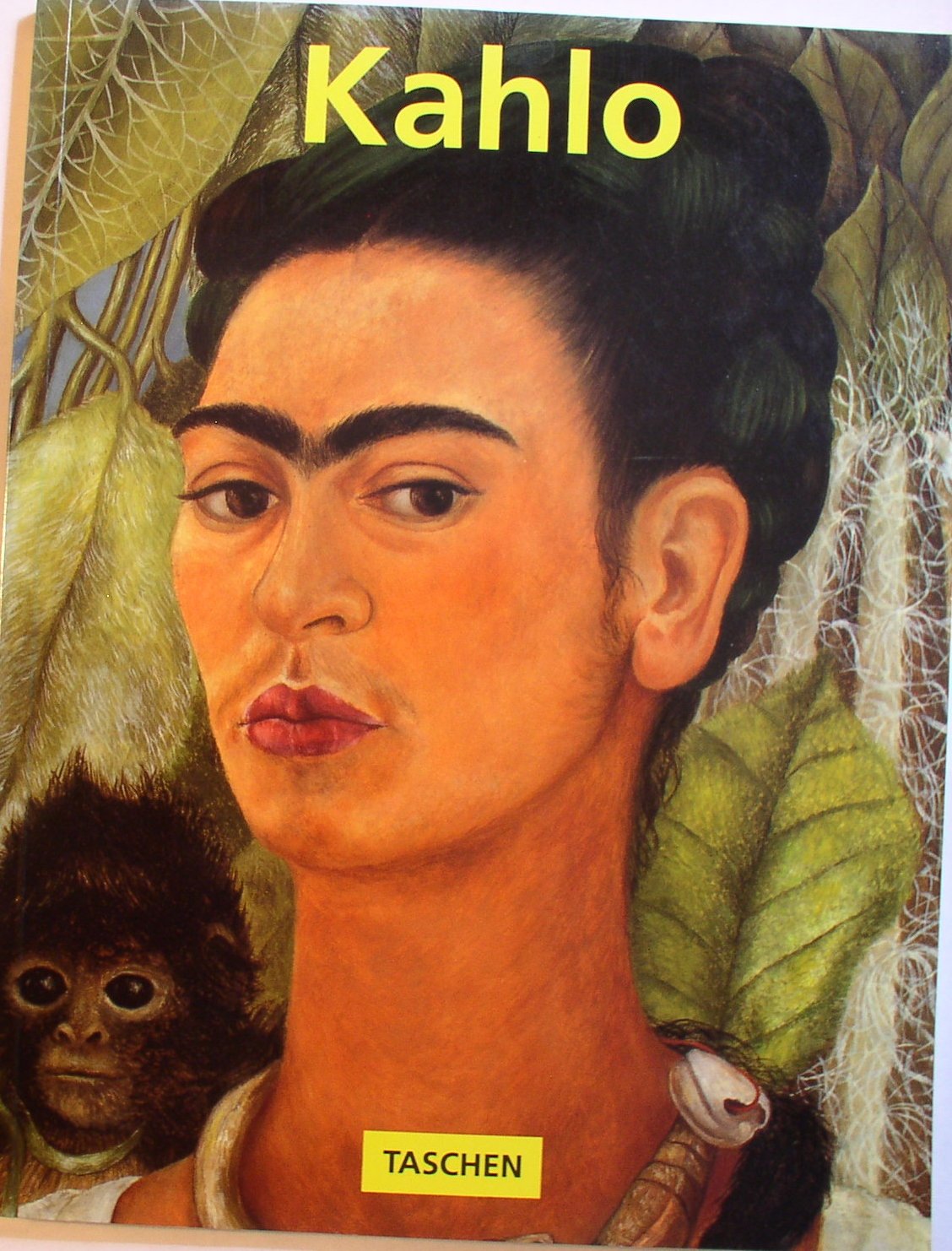 Kahlo (Spanish Edition),Used