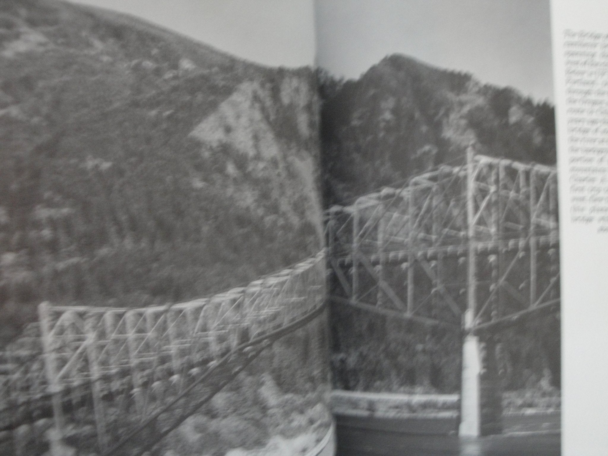 Yesterday in Oregon: A Pictorial Scrapbook,Used