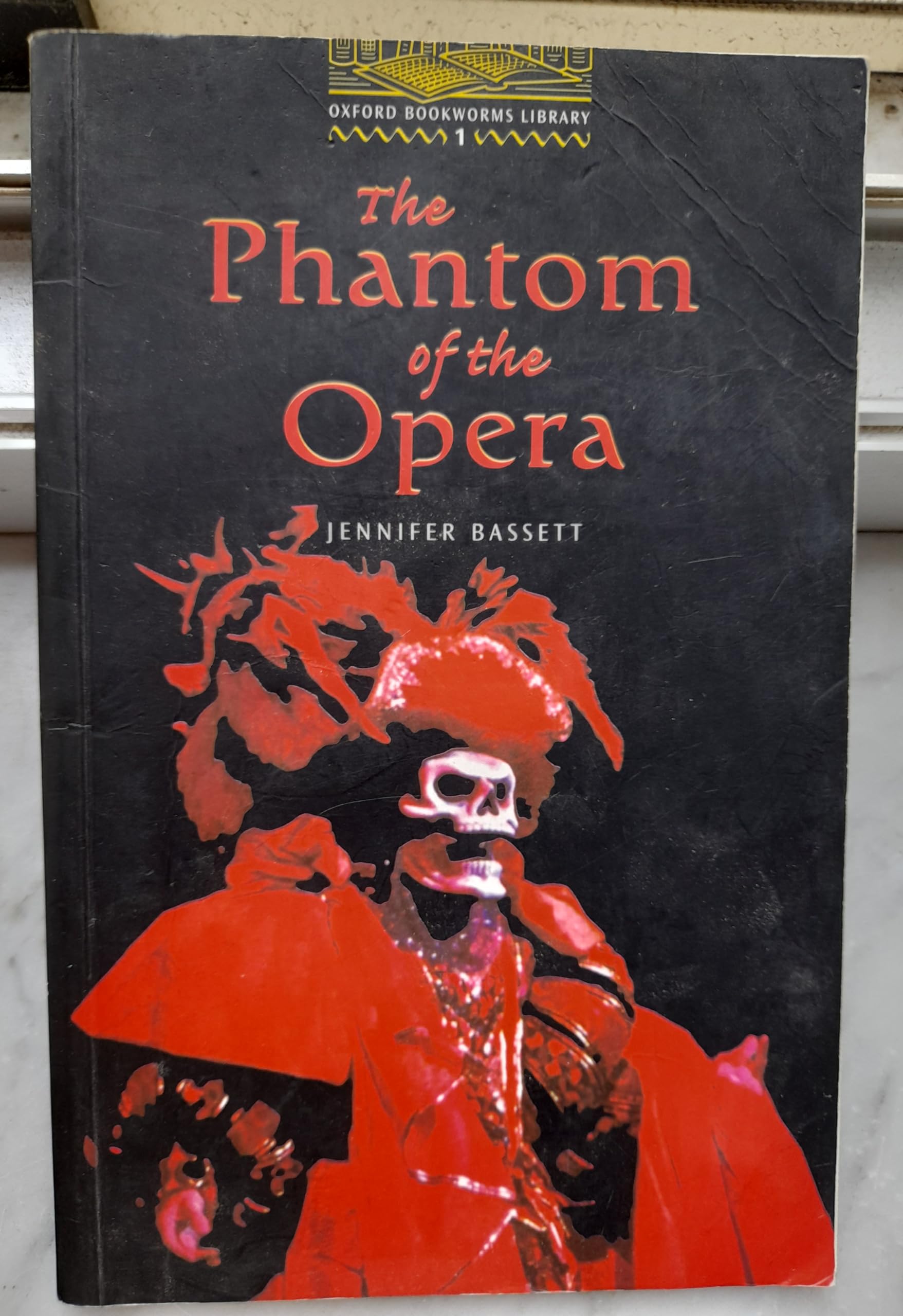 The Oxford Bookworms Library Level 1: Stage 1: 400 Word VocabularyThe ^APhantom of the Opera,Used