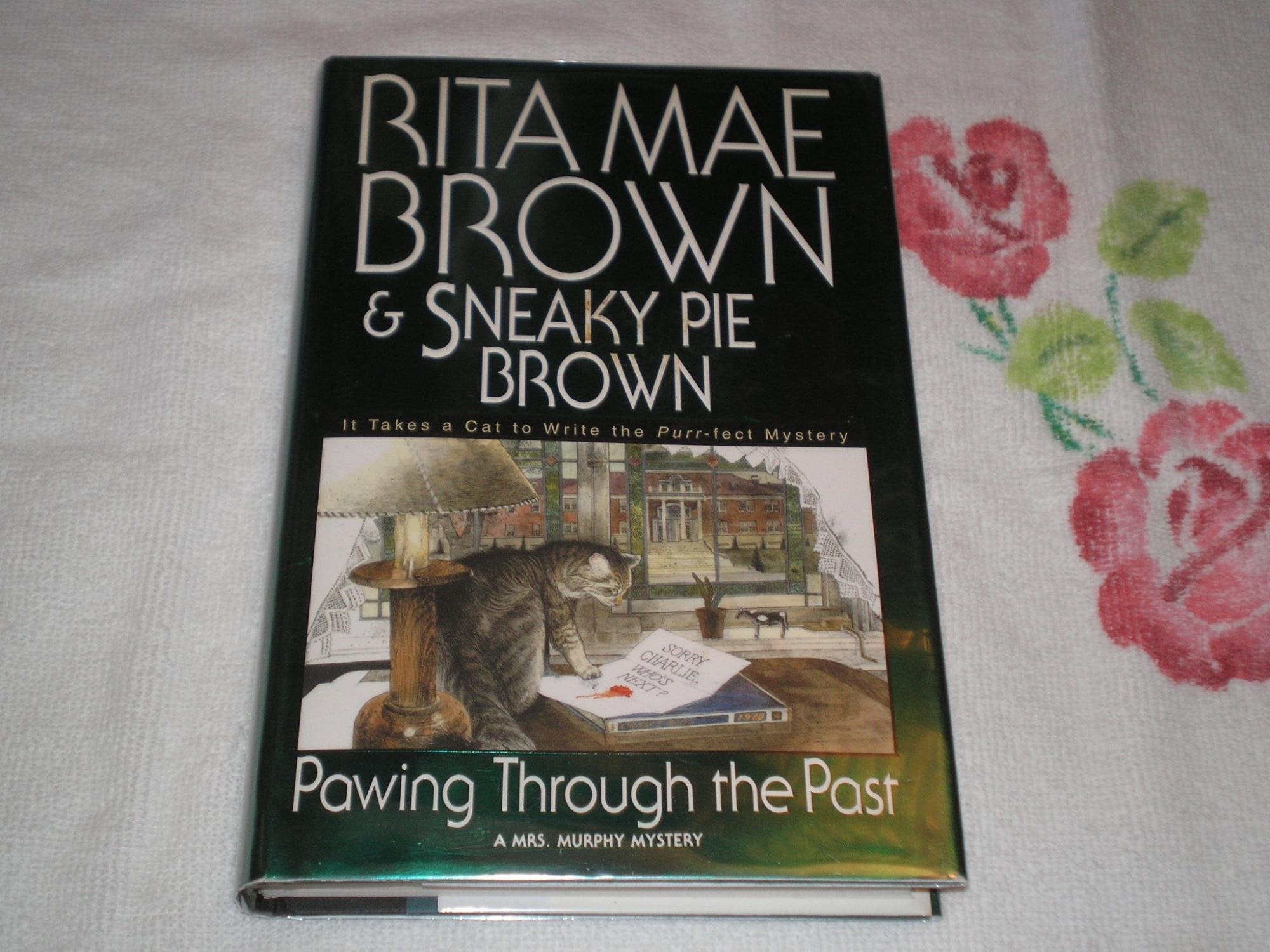 Pawing Through The Past (Mrs. Murphy Mysteries)-new,New