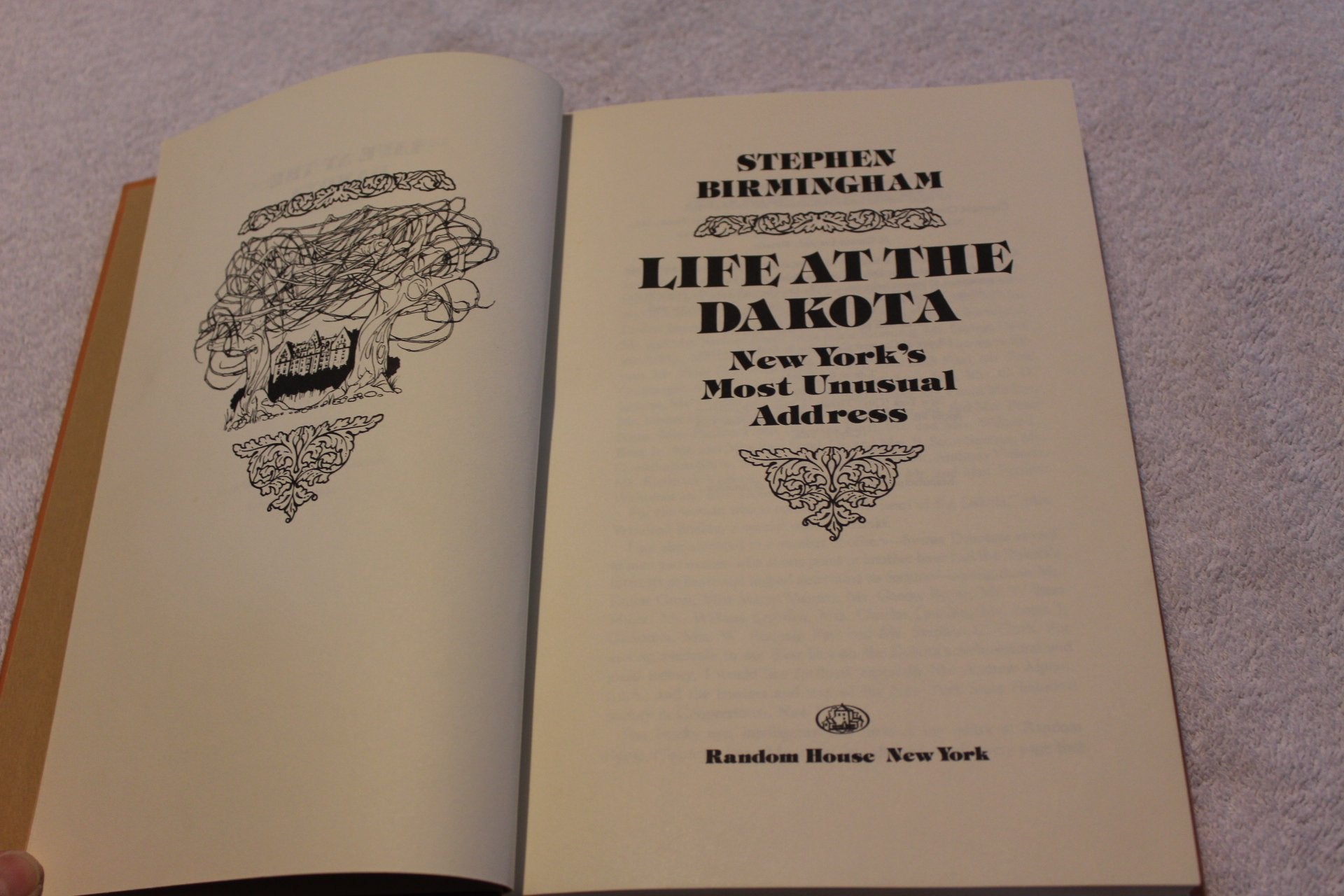 Life at the Dakota: New York's Most Unusual Address,Used