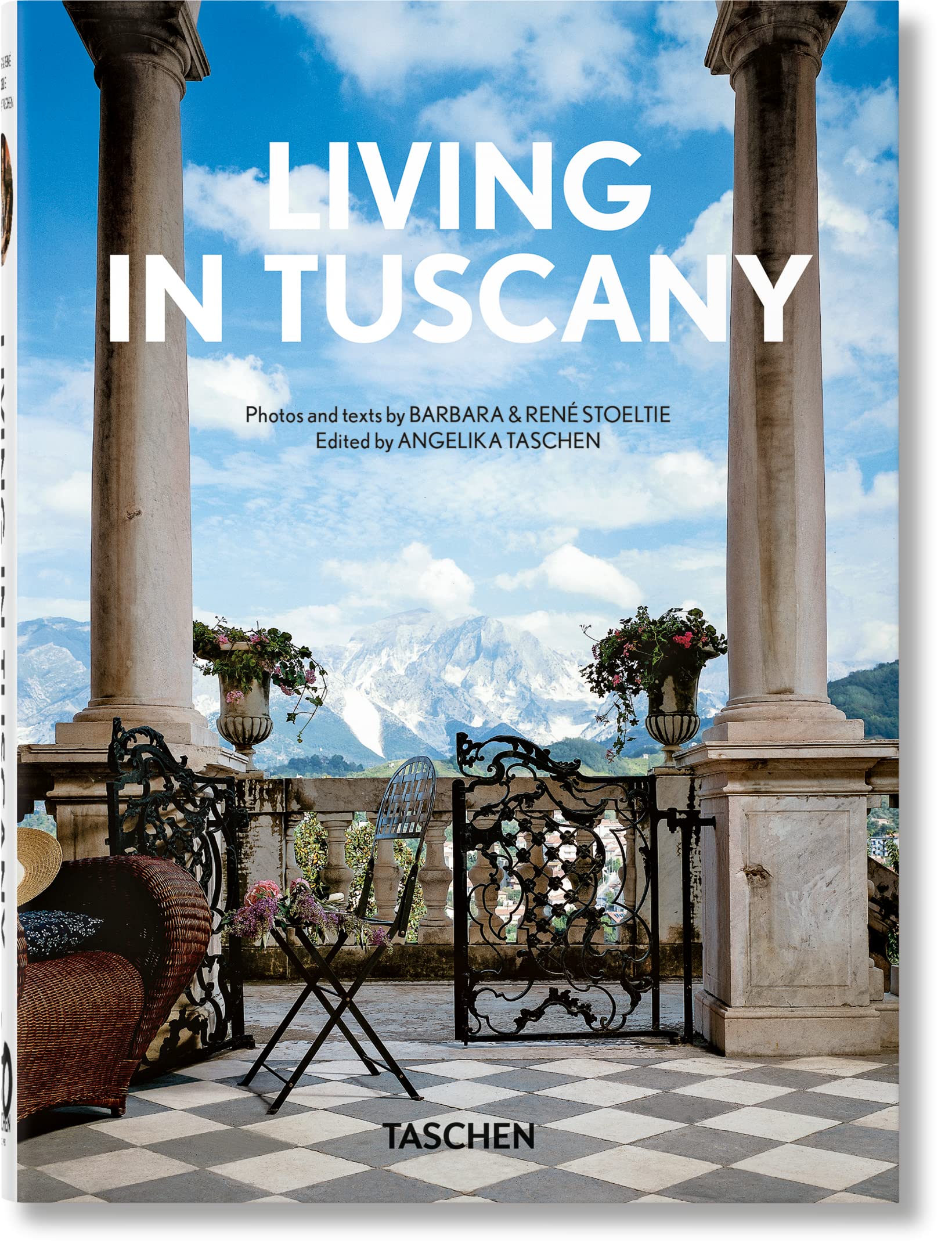 Living In Tuscany,Used