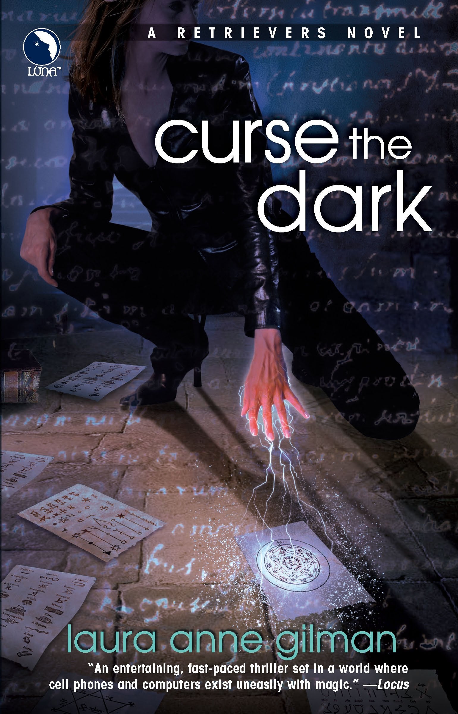Curse The Dark (Retrievers, Book 2),Used