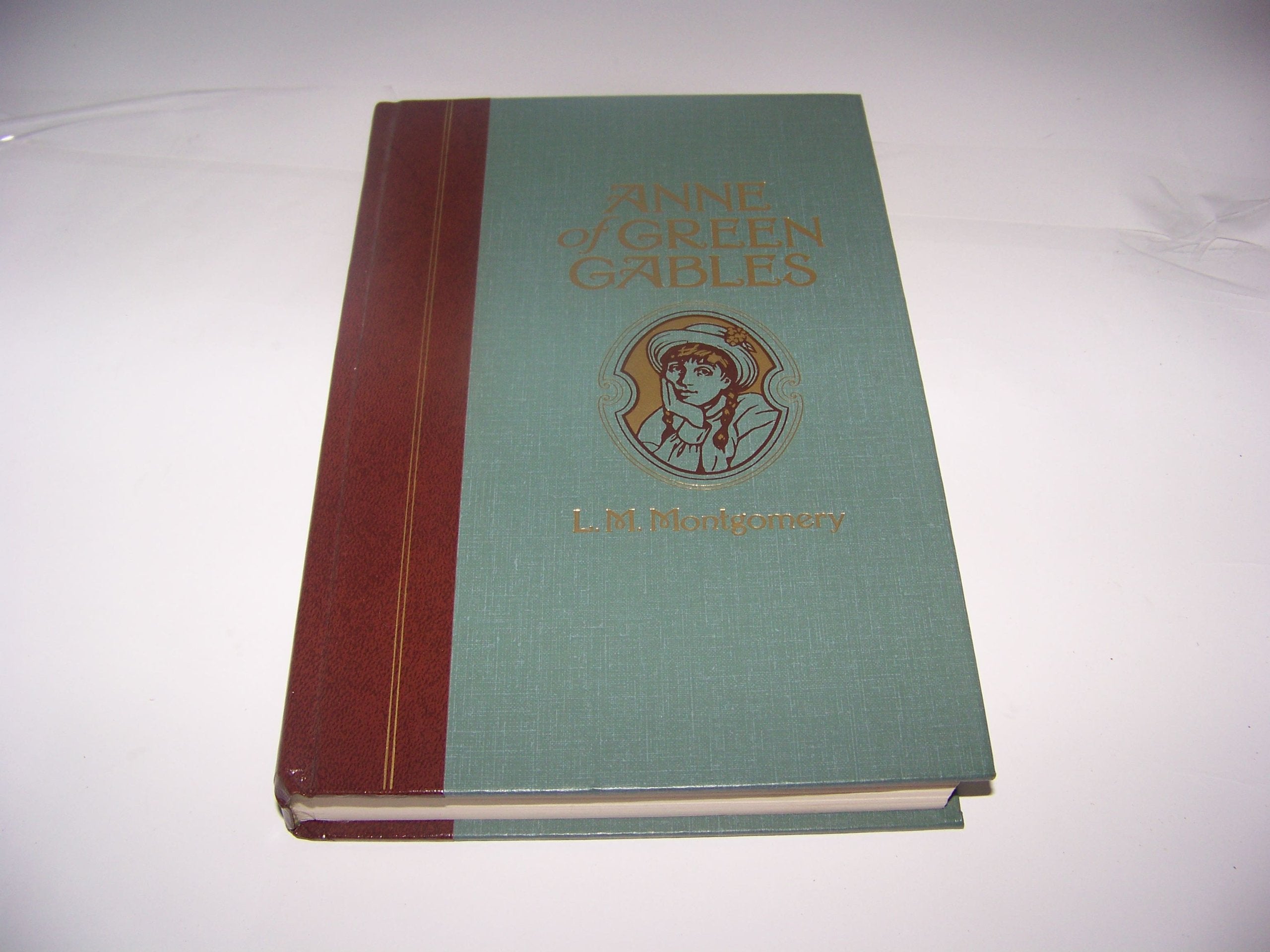 Anne Of Green Gables (The Worlds Best Reading)-new