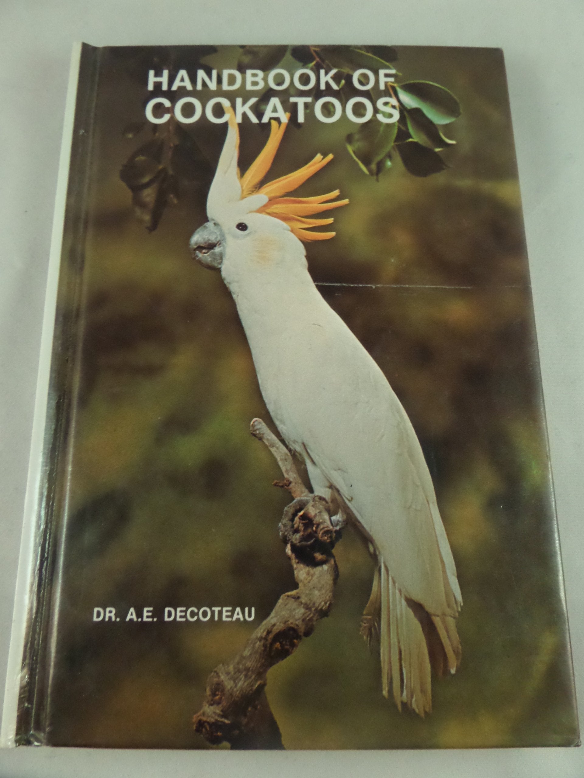 Handbook of Cockatoos,Used