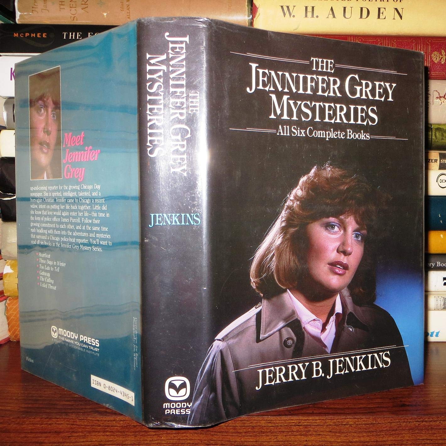 The Jennifer Grey mysteries: Six complete books,Used