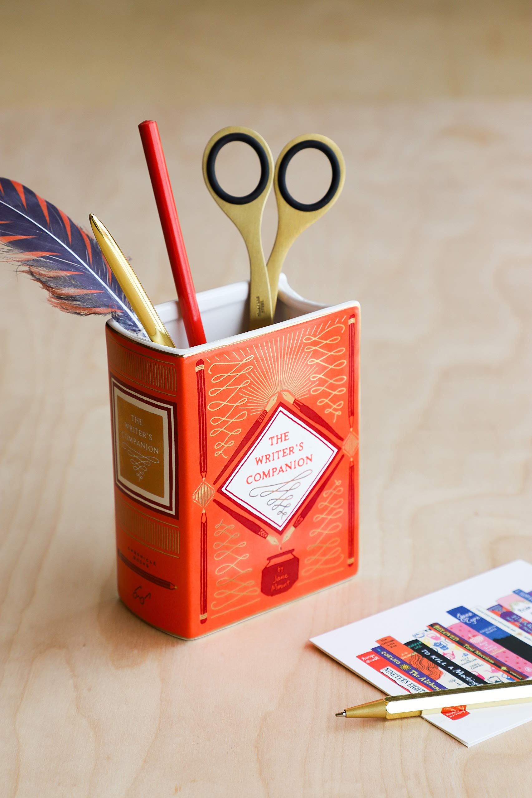 Bibliophile Ceramic Vase: The Writer'S Companion: ( Small Vases For Dcor)