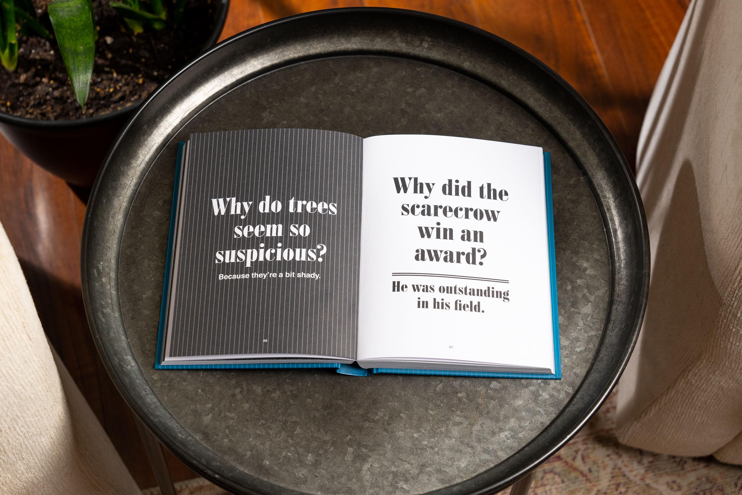 The World's Greatest Dad Jokes: The Complete Collection (The Heirloom Edition): Over 500 CringeWorthy Puns and OneLiners (The ,Used