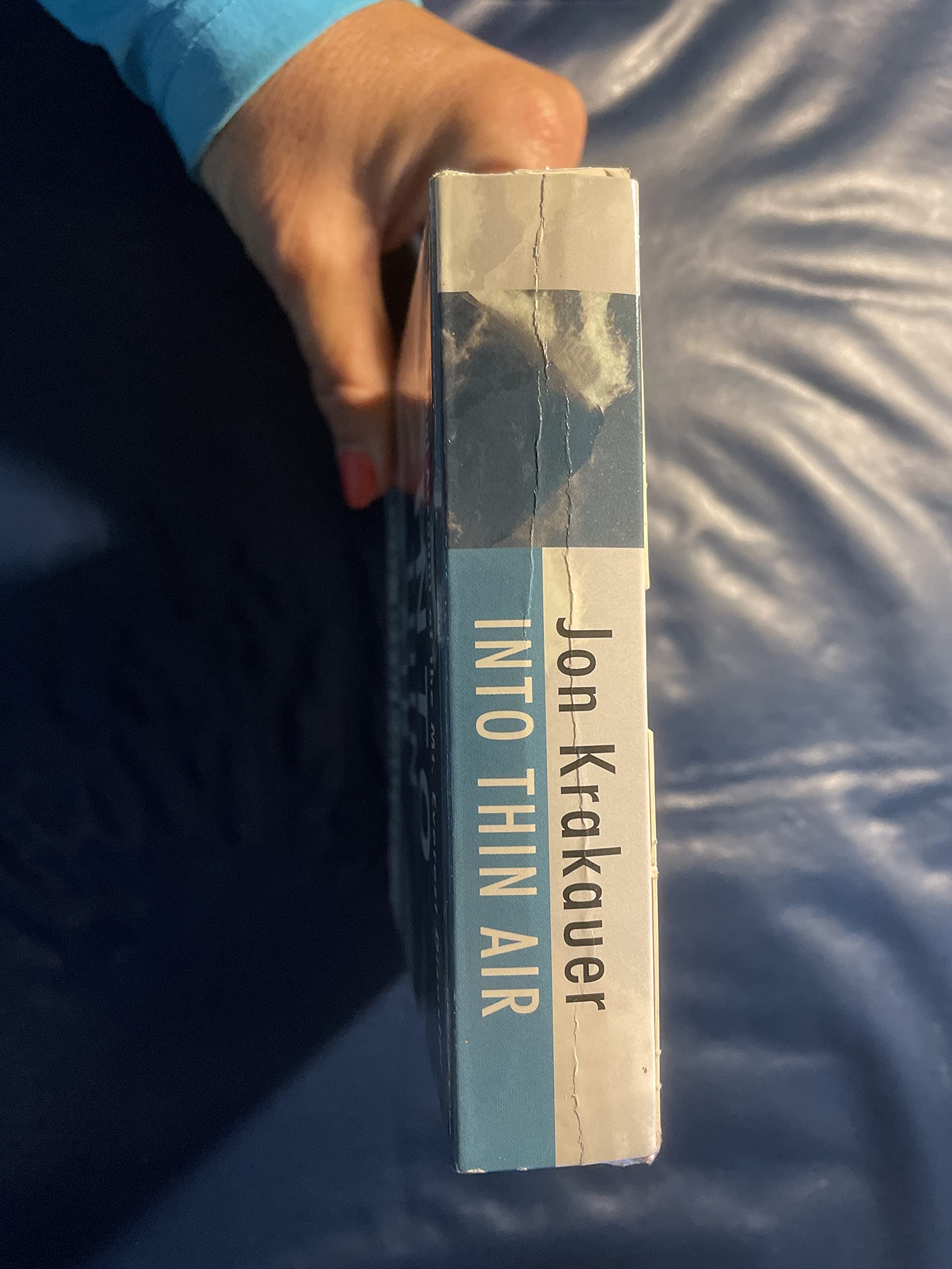 Into Thin Air: A Personal Account of the Mt. Everest Disaster,Used