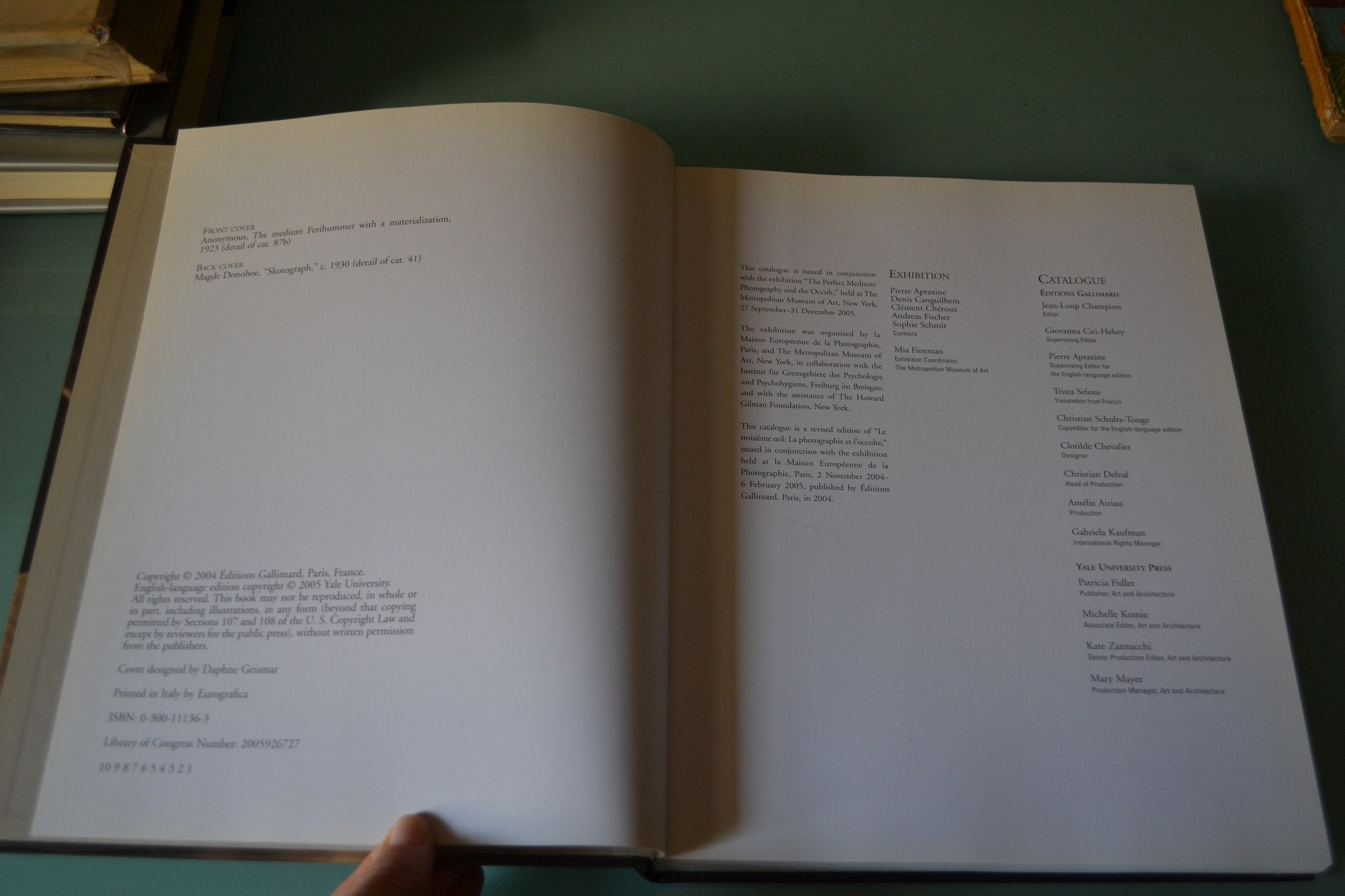 The Perfect Medium: Photography and the Occult,Used