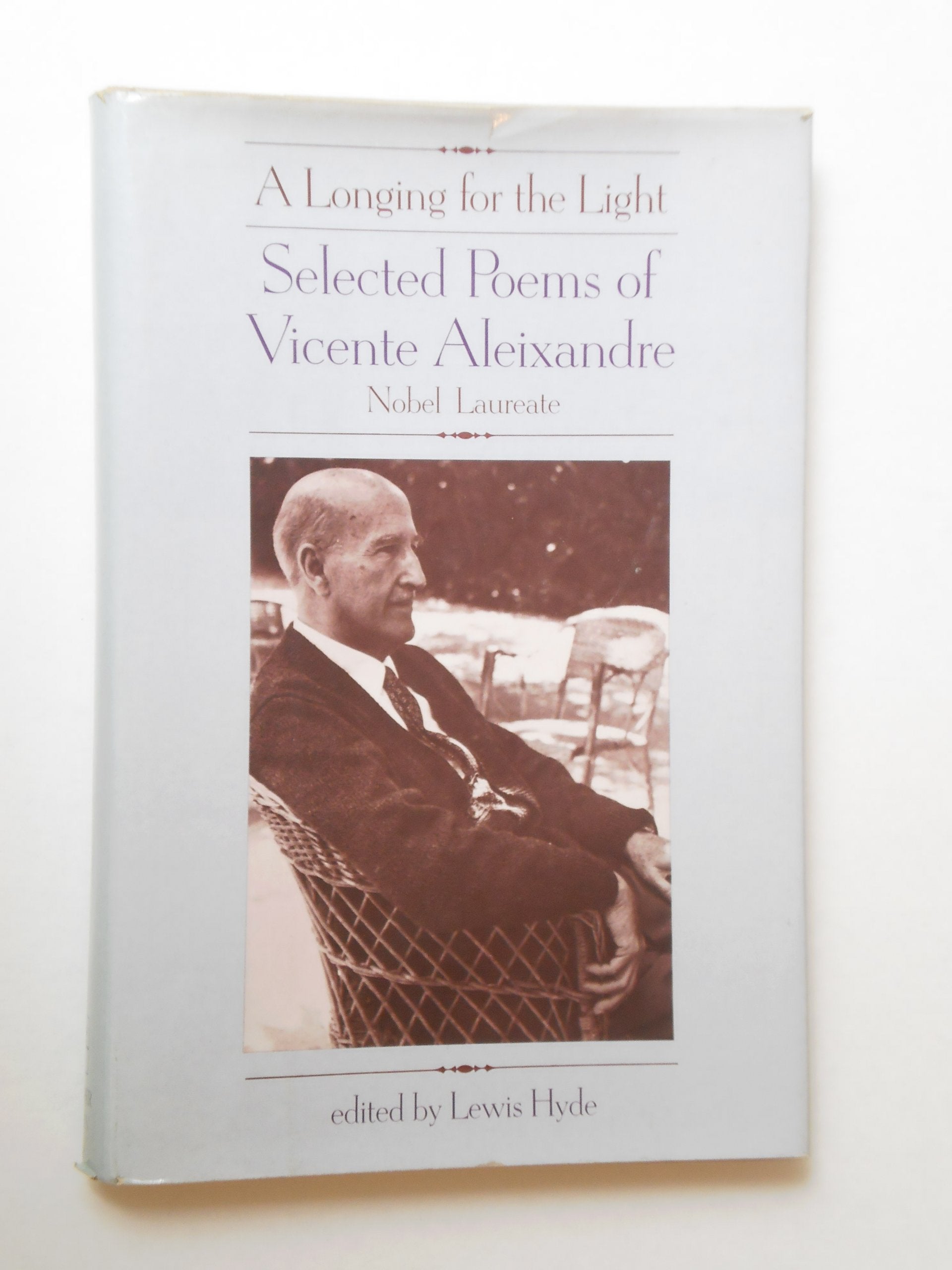 A Longing For The Light: Selected Poems Of Vicente Aleixandre,Used
