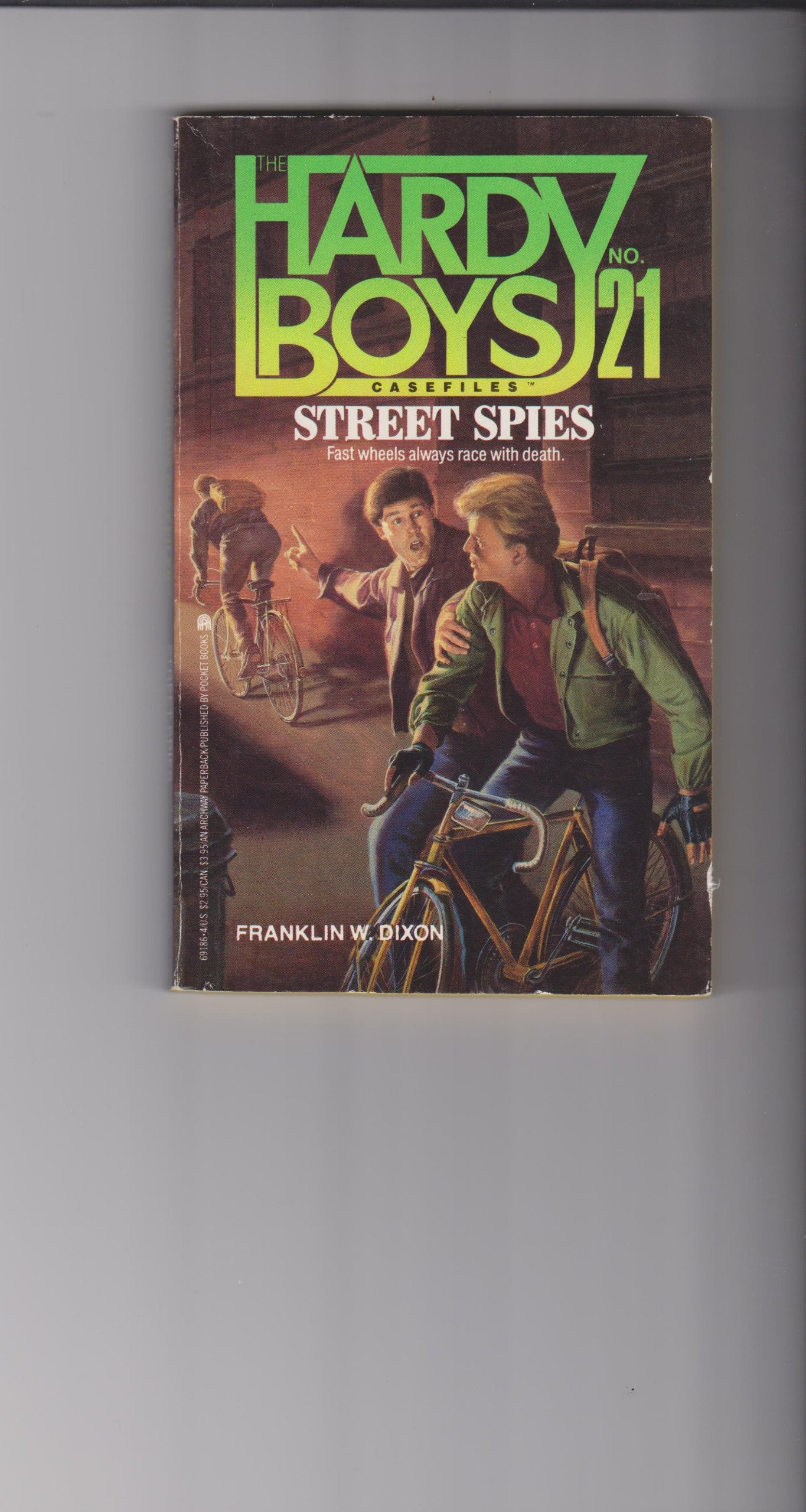 Street Spies (The Hardy Boys Casefiles #21),Used