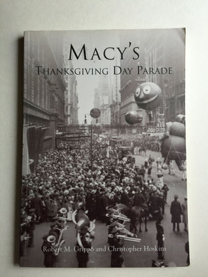 Macy's Thanksgiving Day Parade (NY) (Images of America),Used