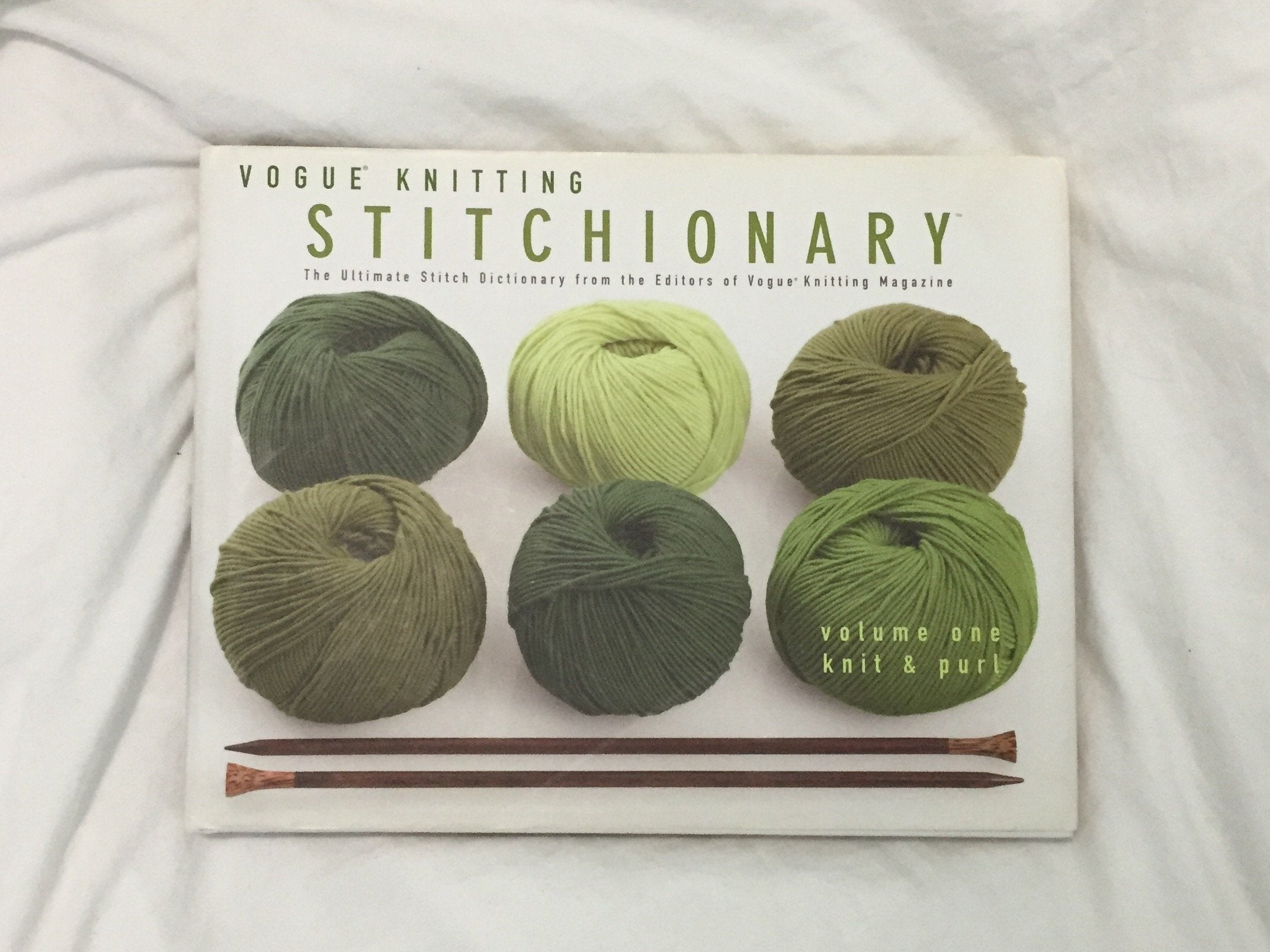 Vogue Knitting Stitchionary Volume One: Knit & Purl: The Ultimate Stitch Dictionary From The Editors Of Vogue Knitting Magazine
