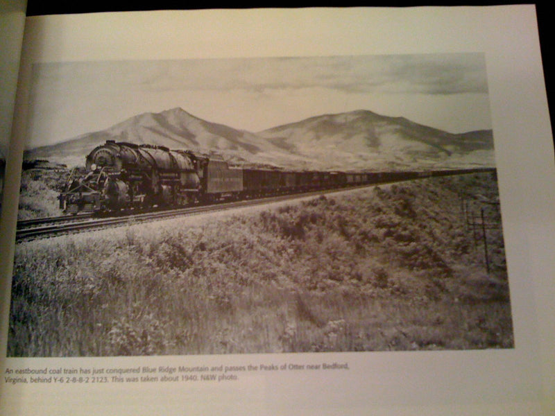 Norfolk & Western in the Appalachians: From the Blue Ridge to the Big Sandy (Golden Year of Railroading Series),New