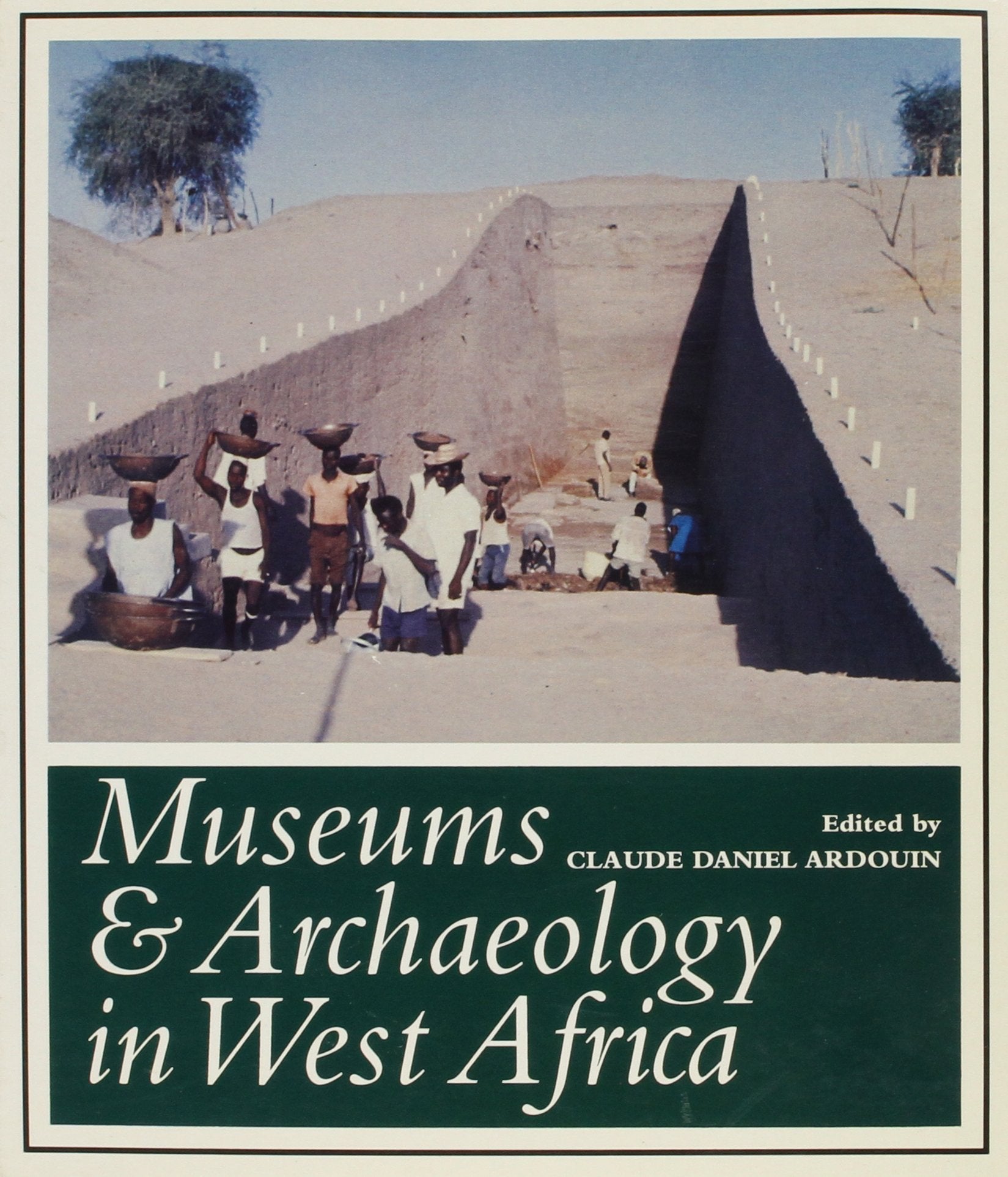 MUSEUMS & ARCHAEOLOGY W AFRICA PB,Used