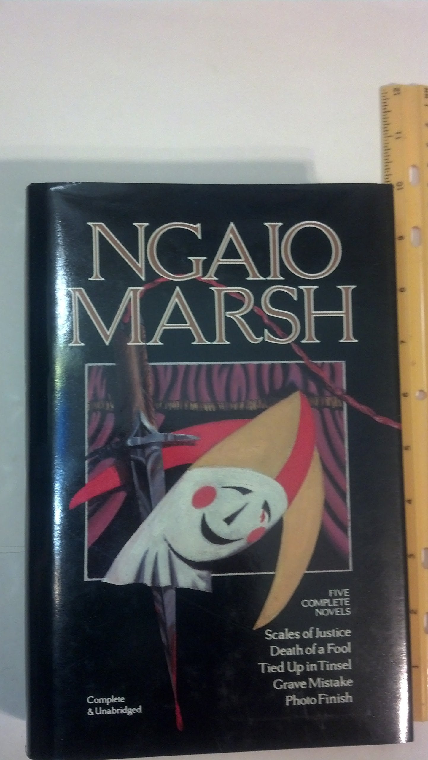 Five Complete Novels: Scales of Justice / Death of a Fool / Tied Up in Tinsel / Grave Mistake / Photo Finsh,Used
