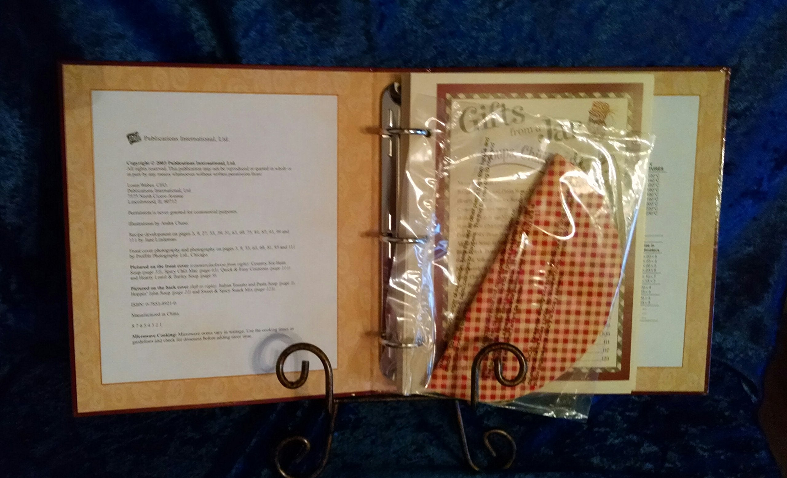 Gifts From a Jar: Soups, Chilis & More,Used