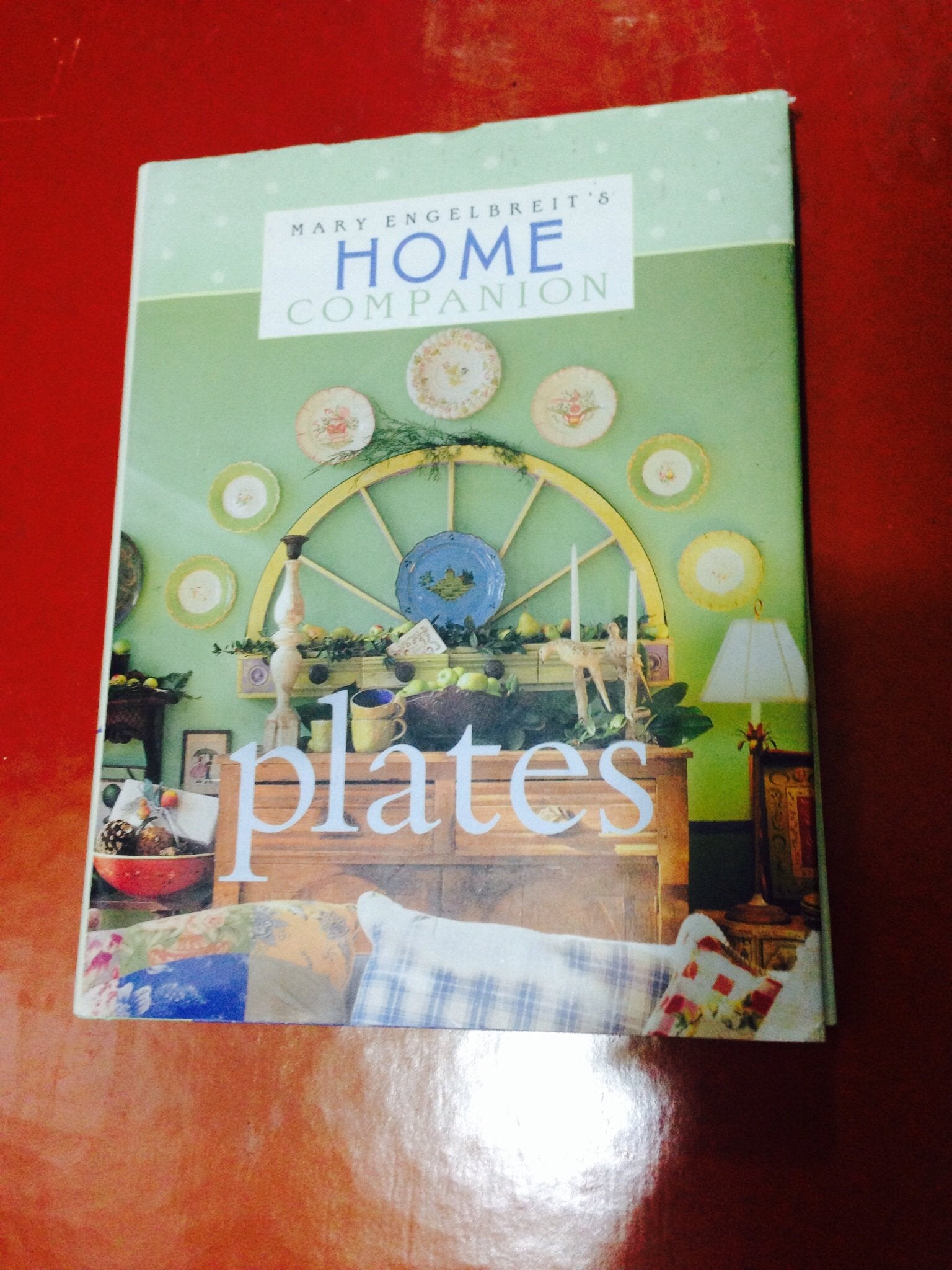 Plates: Mary Engelbreit,Used