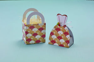 Red & Gold Gift Wrapping Papers  12 Sheets: 18 X 24 Inch (45 X 61 Cm) Wrapping Paper,Used