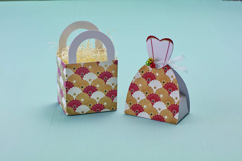 Red & Gold Gift Wrapping Papers  12 Sheets: 18 X 24 Inch (45 X 61 Cm) Wrapping Paper,Used