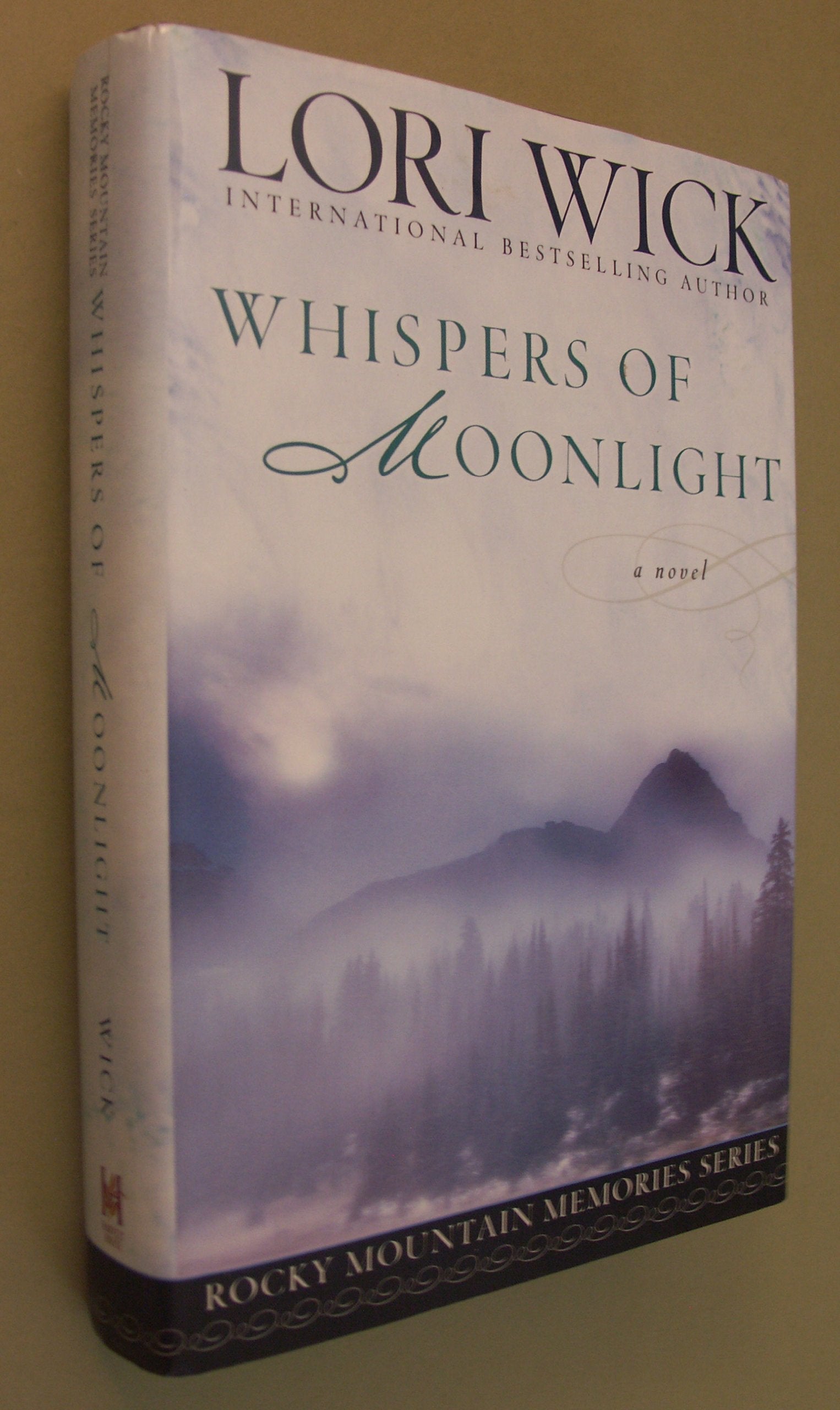 Whispers Of Moonlight (Rocky Mountain Memories #2),Used